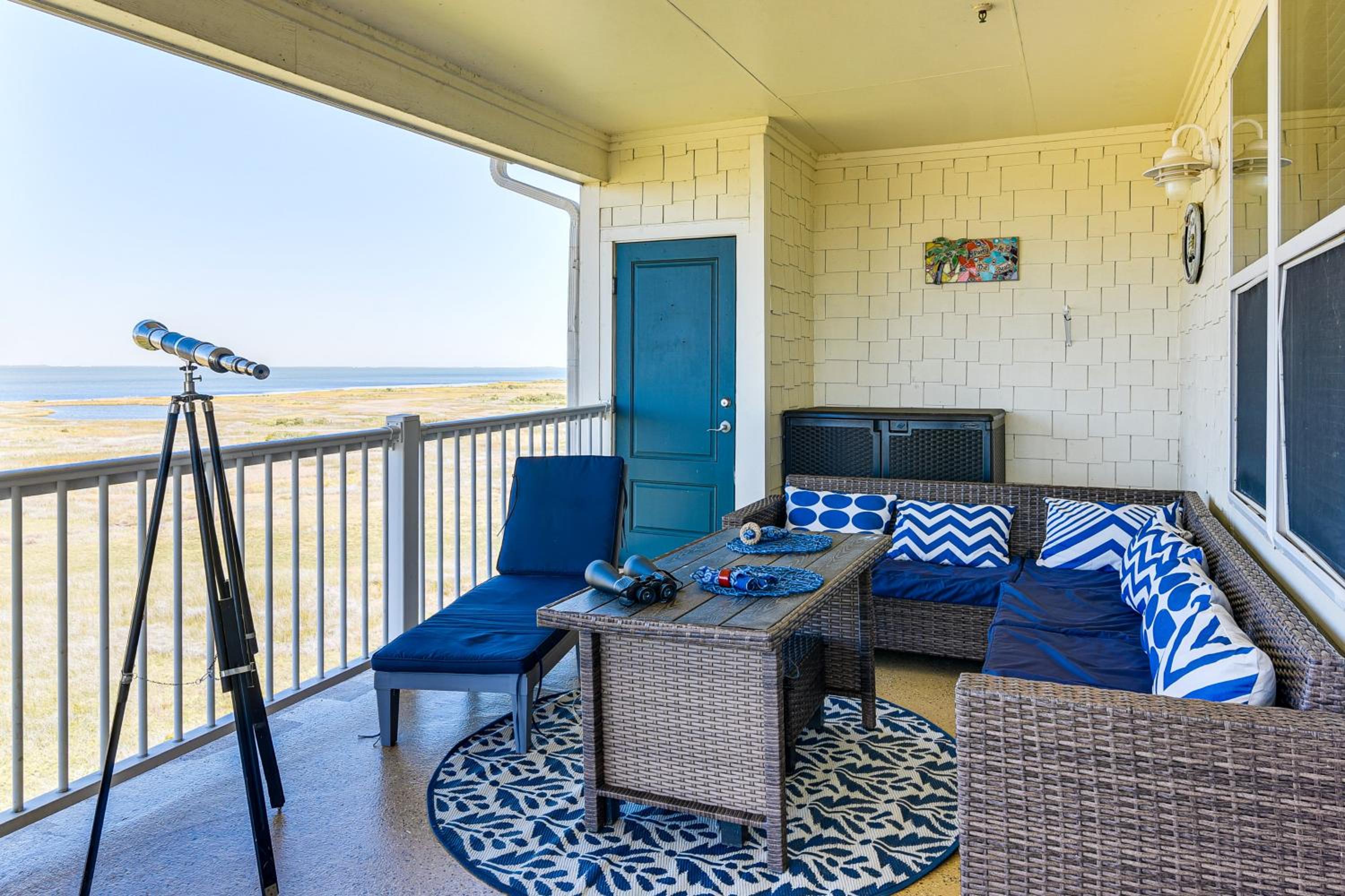 Private Beach Access Galveston Resort Condo!