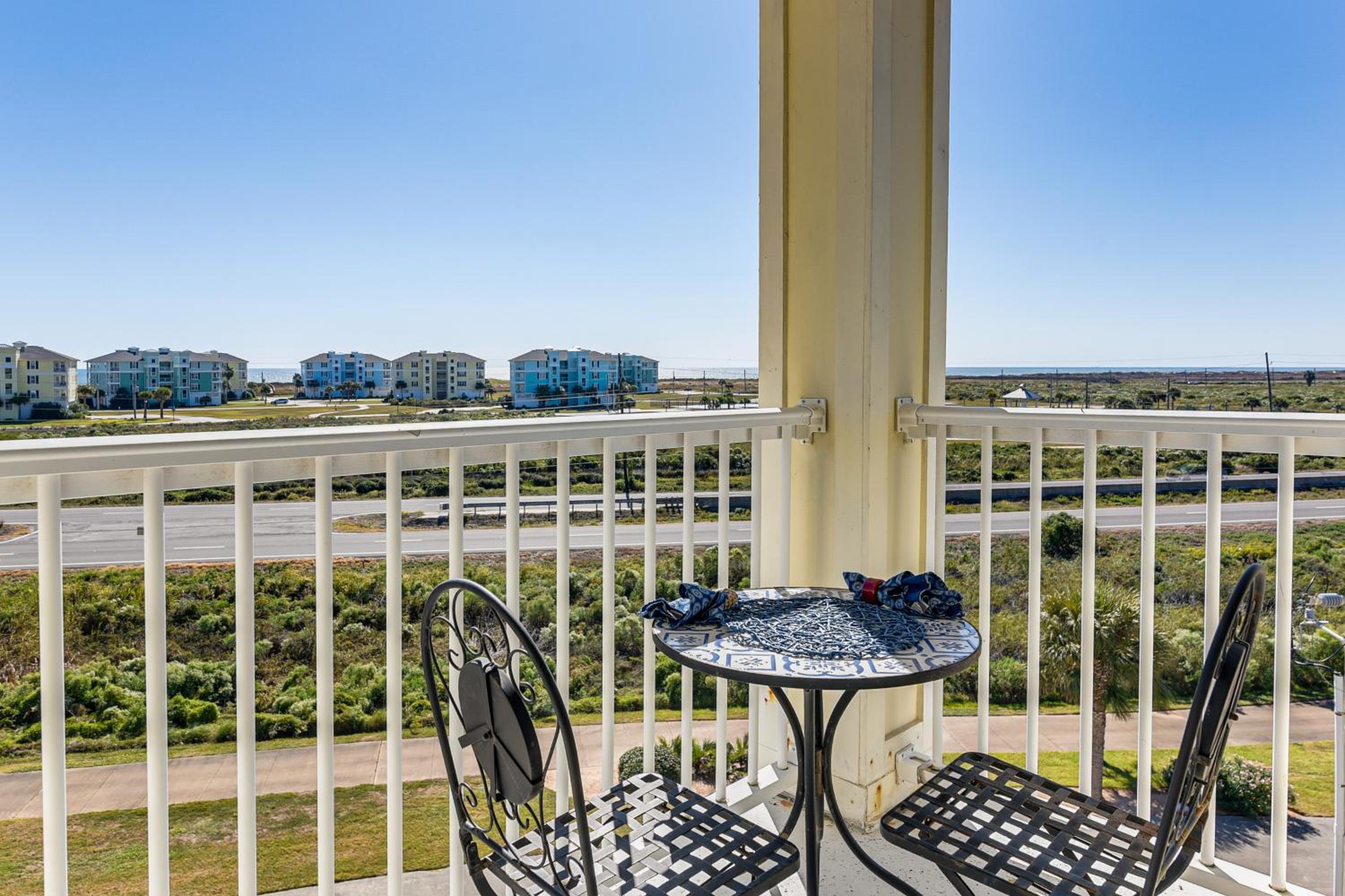 Private Beach Access Galveston Resort Condo!