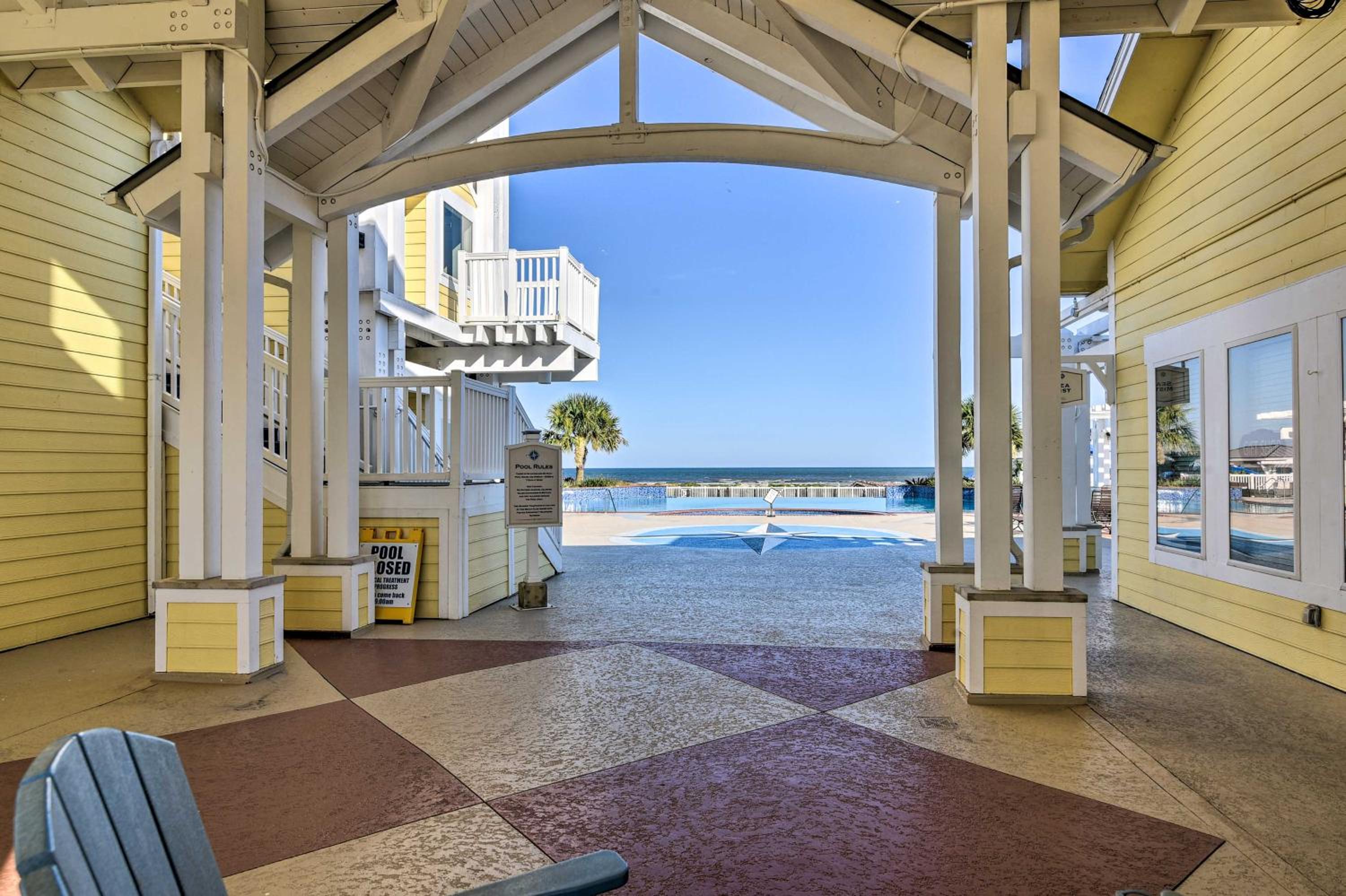 Private Beach Access Galveston Resort Condo!