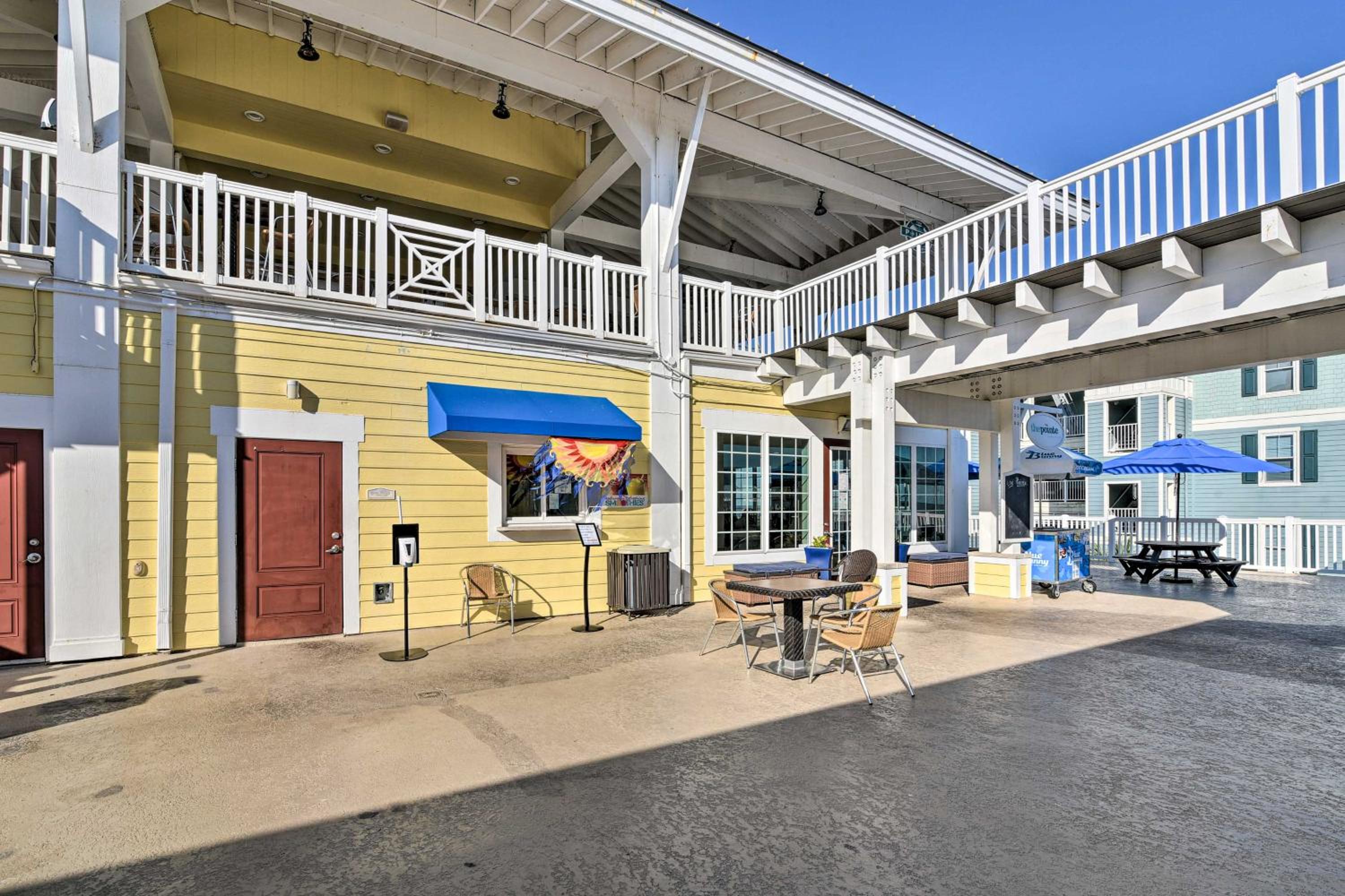 Private Beach Access Galveston Resort Condo!