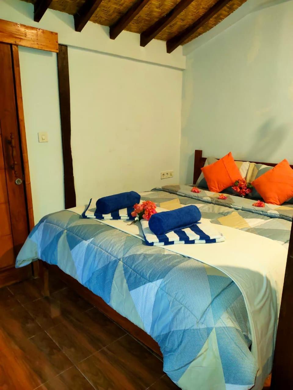 Ardi Beltza Villa