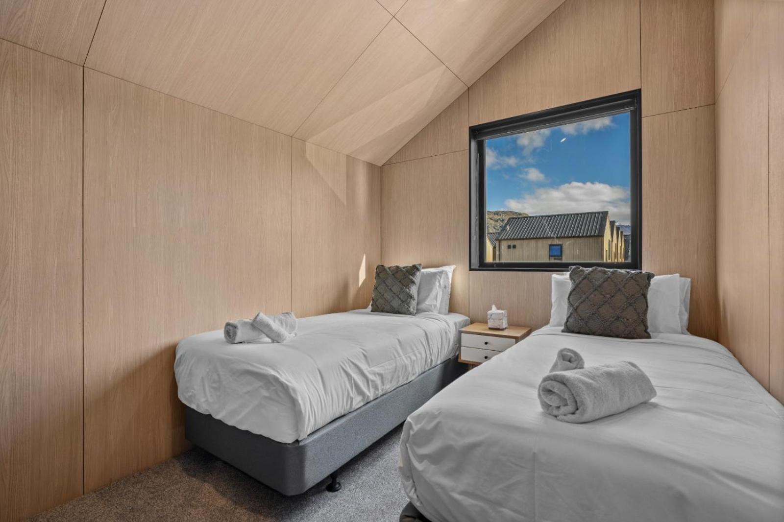 Ski Villa with carpark 29 - As Central as It Gets!