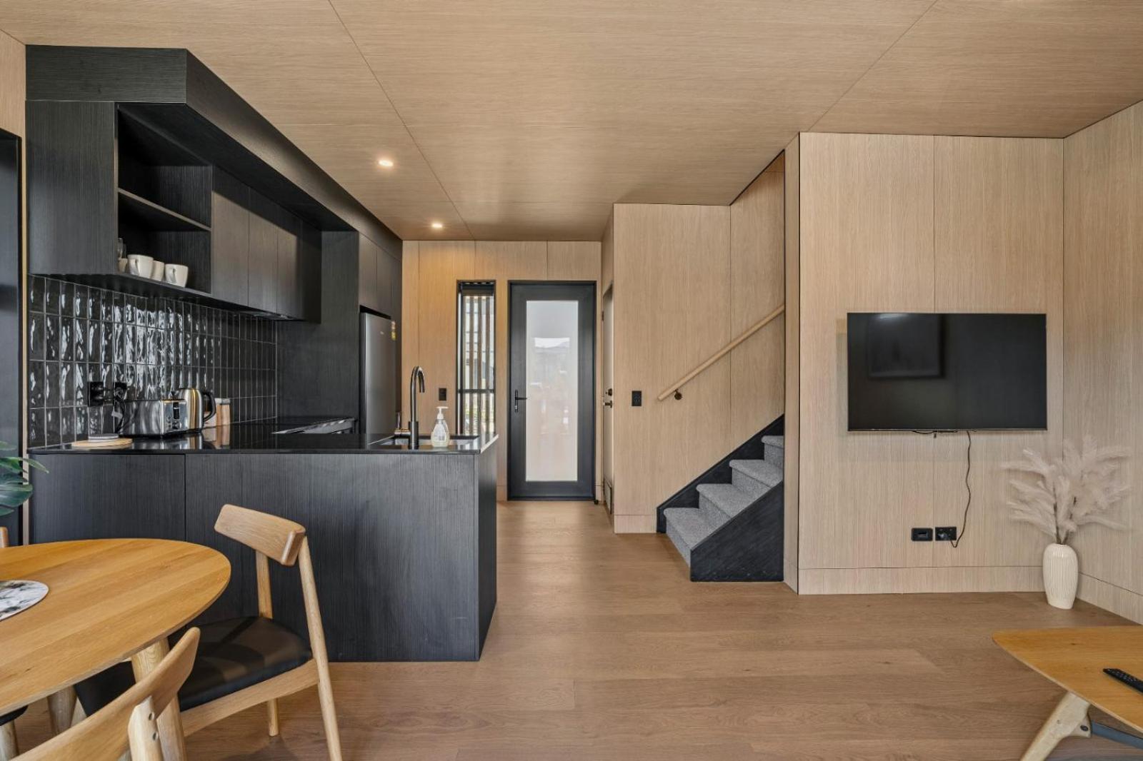 Ski Villa with carpark 29 - As Central as It Gets!