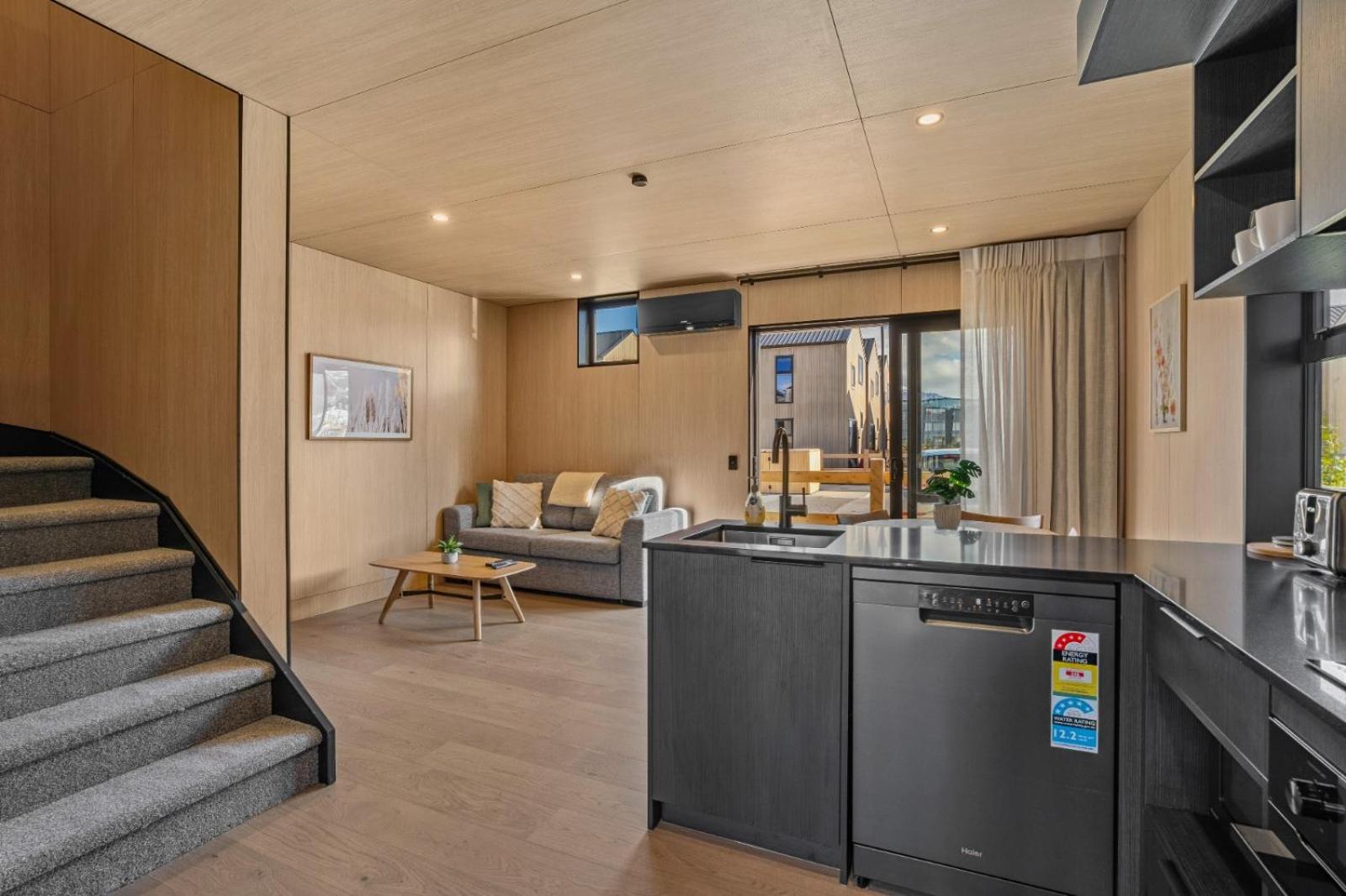 Ski Villa with carpark 29 - As Central as It Gets!