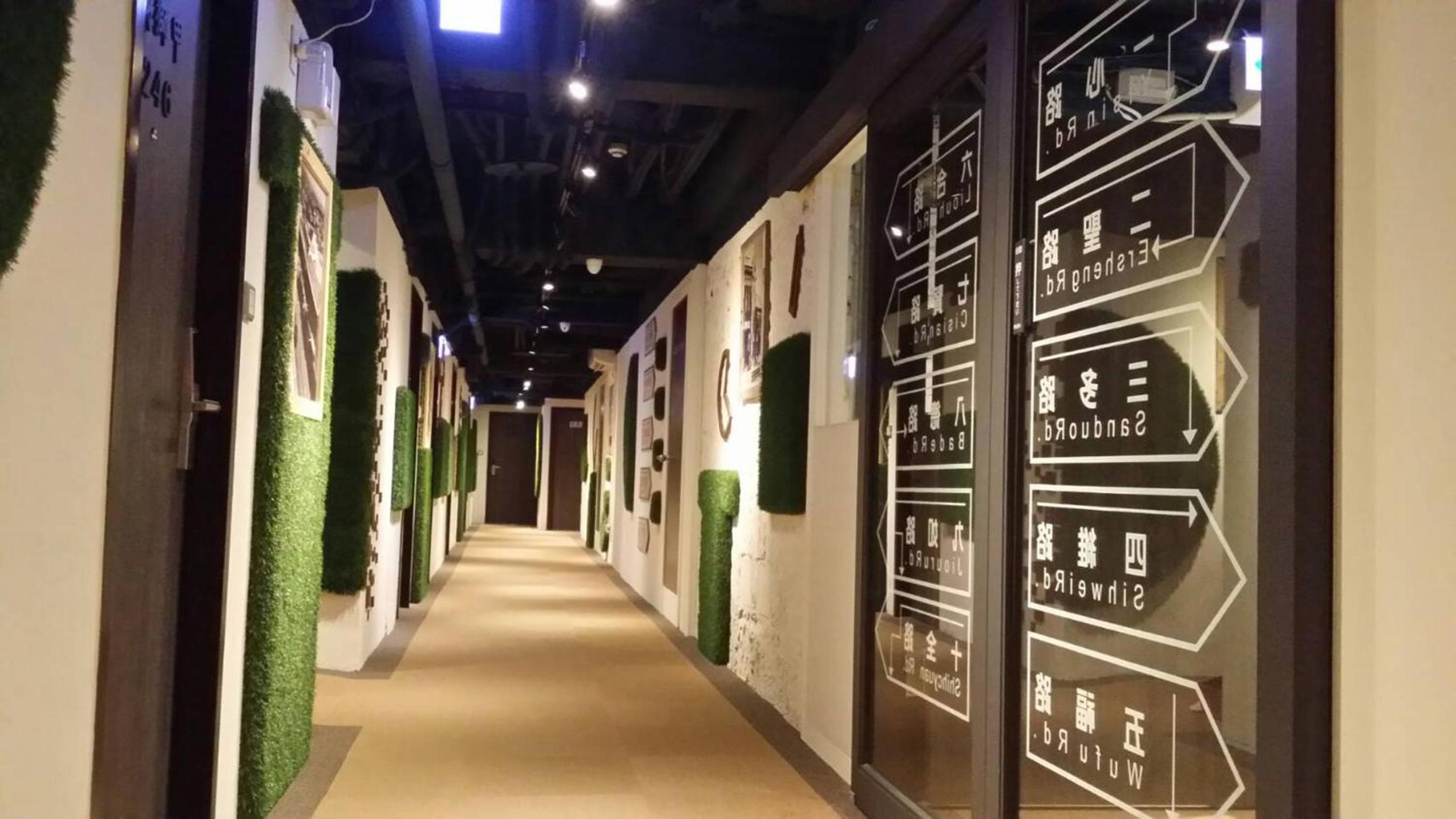 R10 Eco Hotel