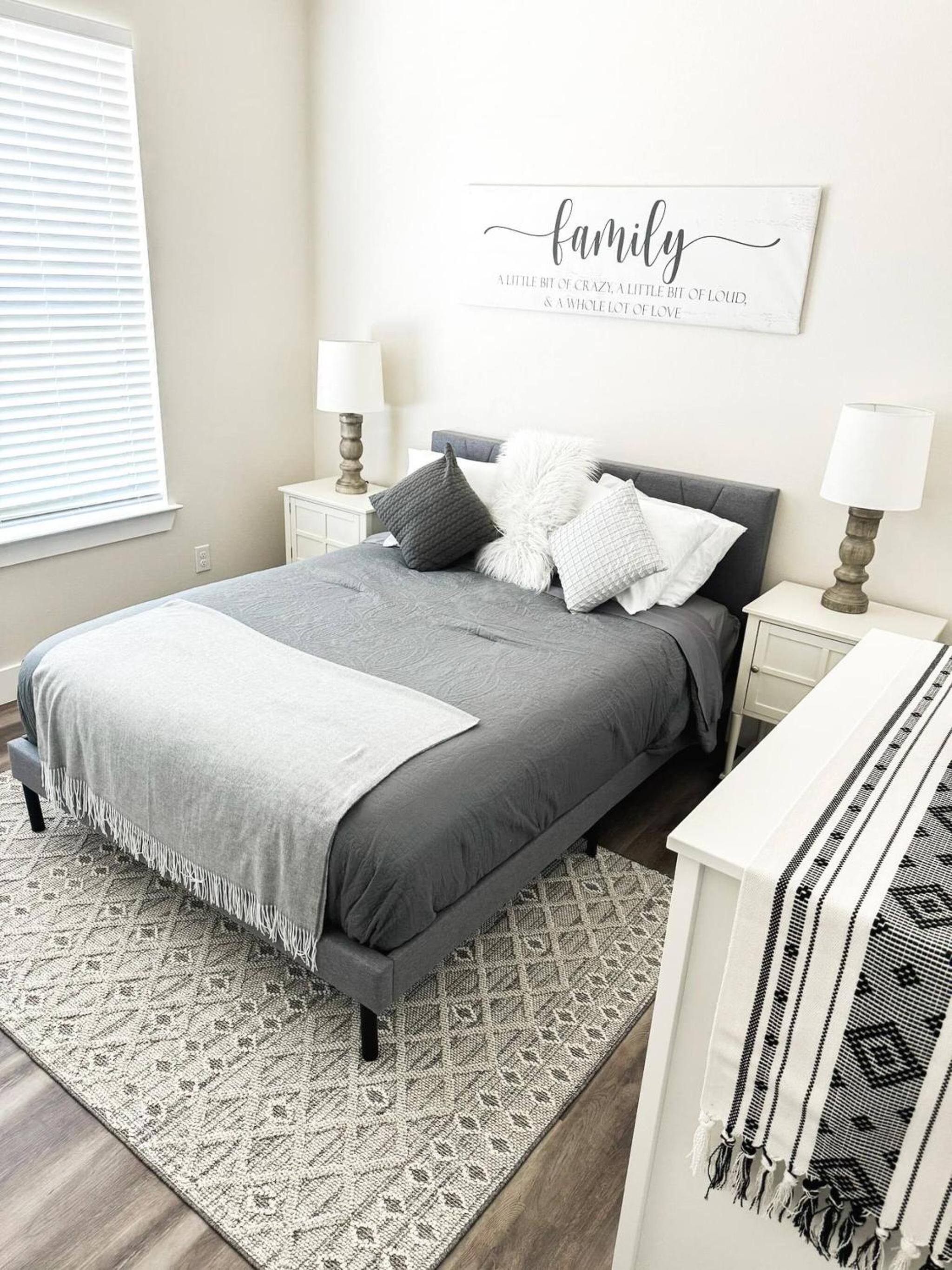Riverside Luxury A/B, Sleeps 12!
