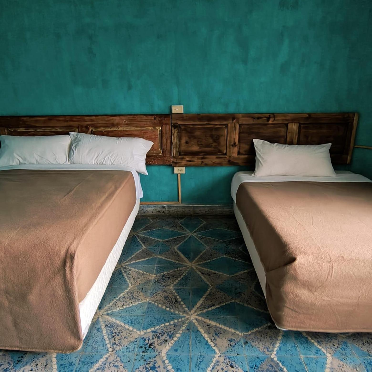 Xelva Hostel & Travel community