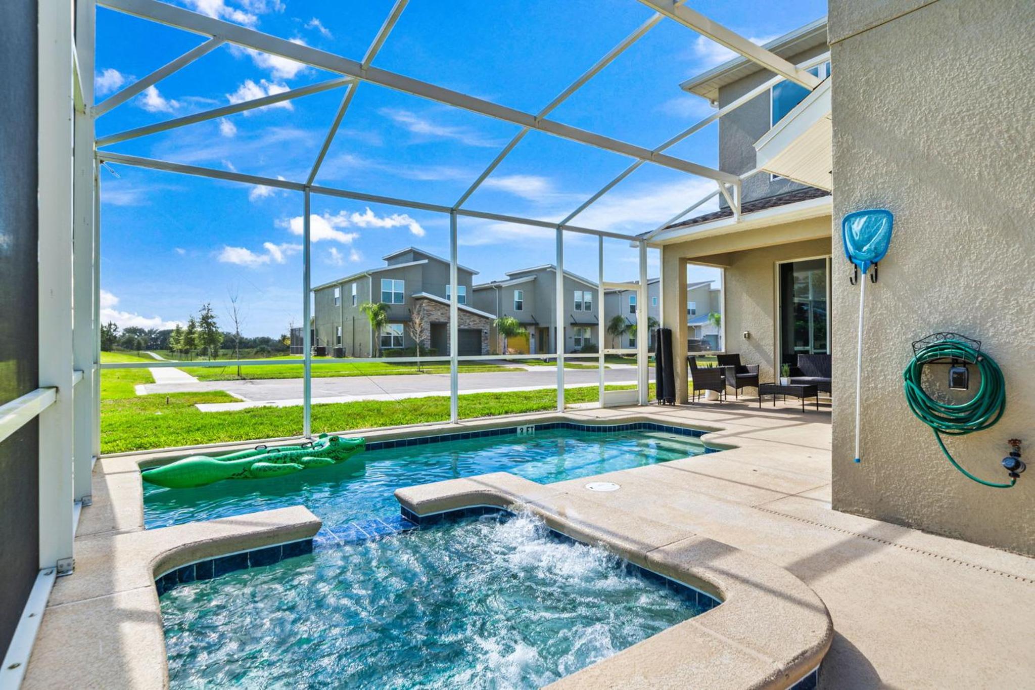 Fabulous Villa 5Bd Pool & Spa - Next to Disney 611