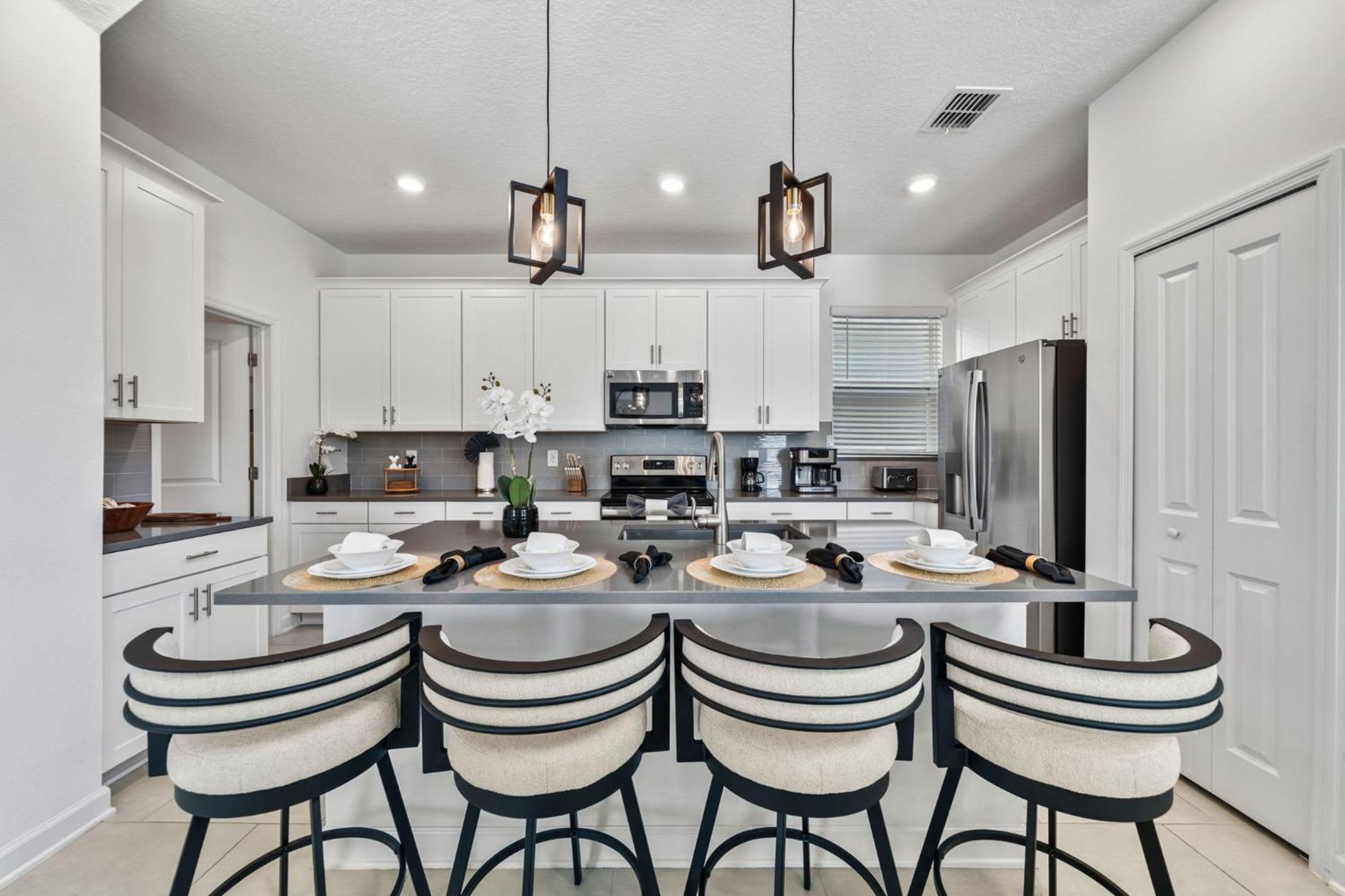 Fabulous Villa 5Bd Pool & Spa - Next to Disney 611