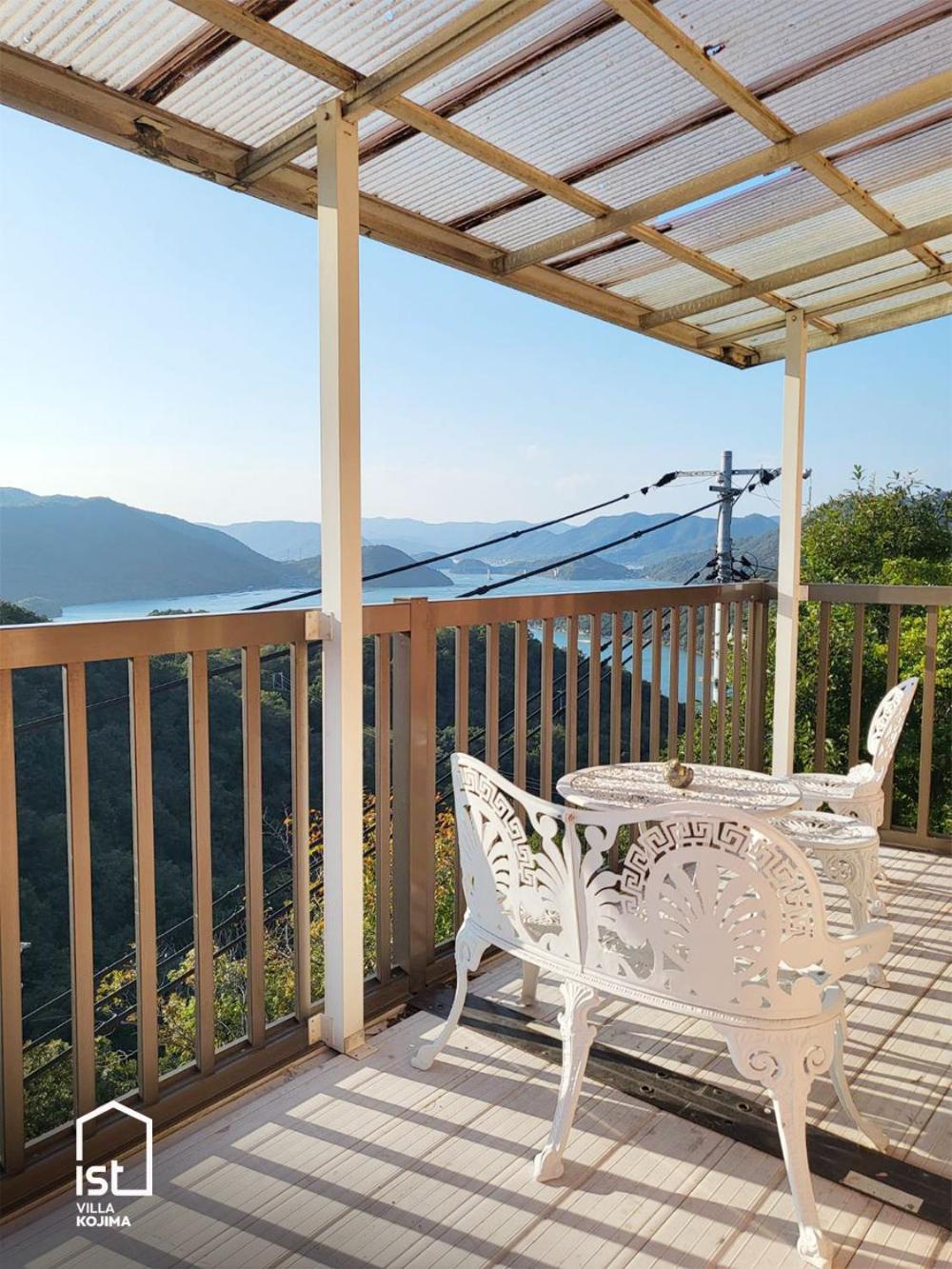 Simple Island Villa Surrounded by Nature Peaceful Stay