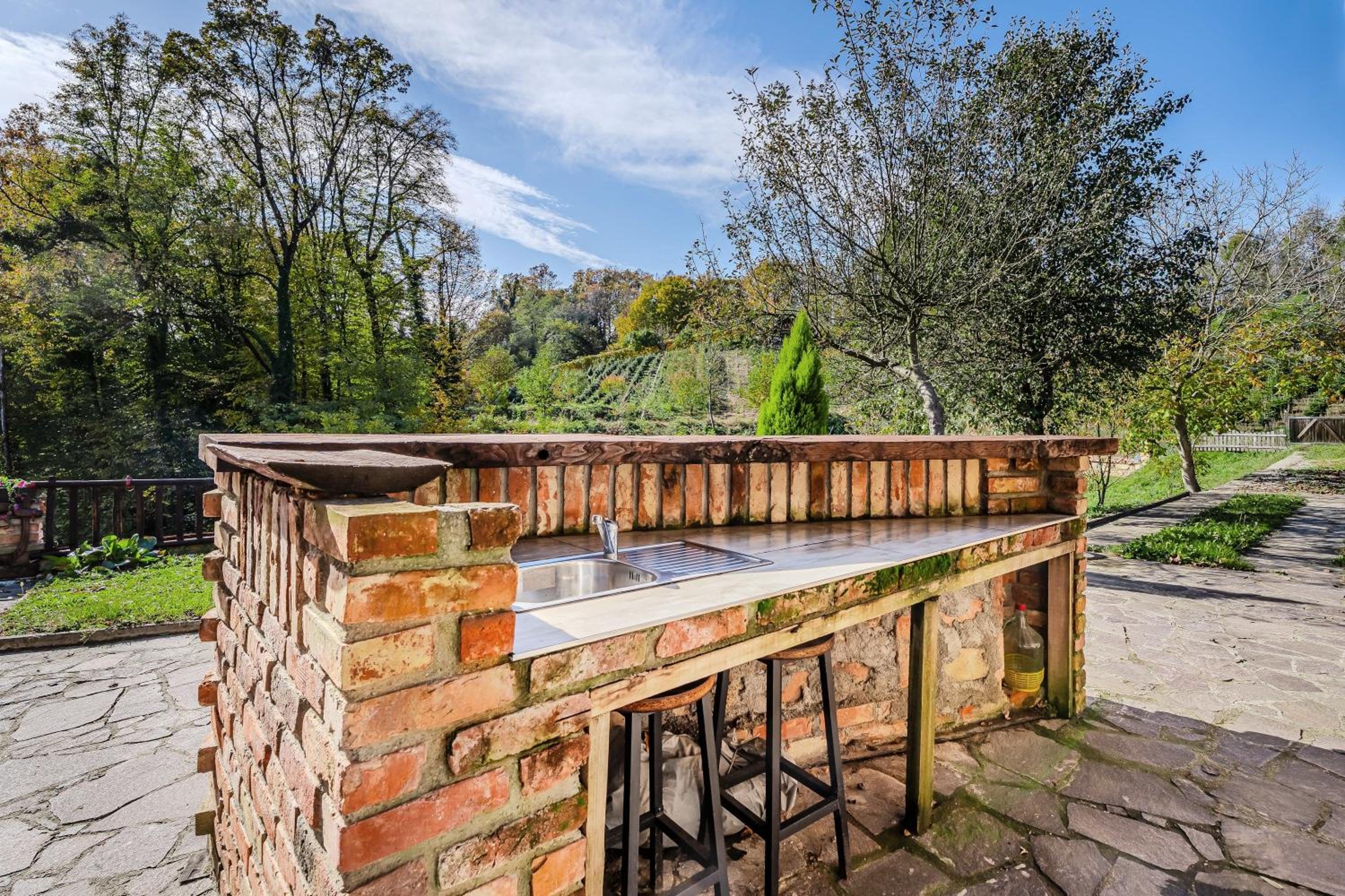 Nature Lodge With Sauna and Hot Tub - Happy Rentals