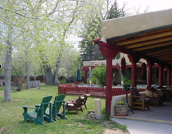 El Pueblo Lodge view 5