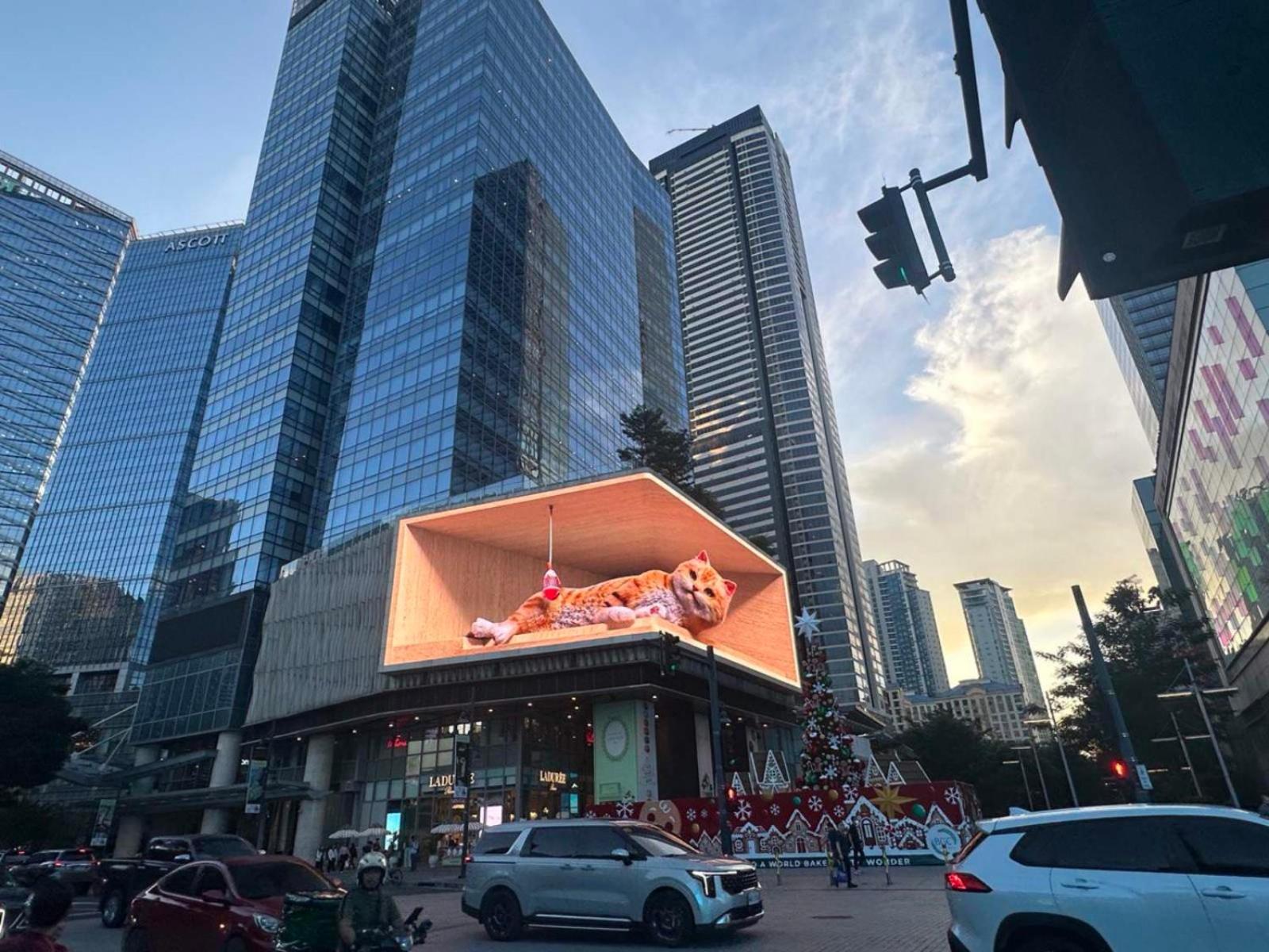 Spacious 1BR with 300MBPS Internet near High Street BGC