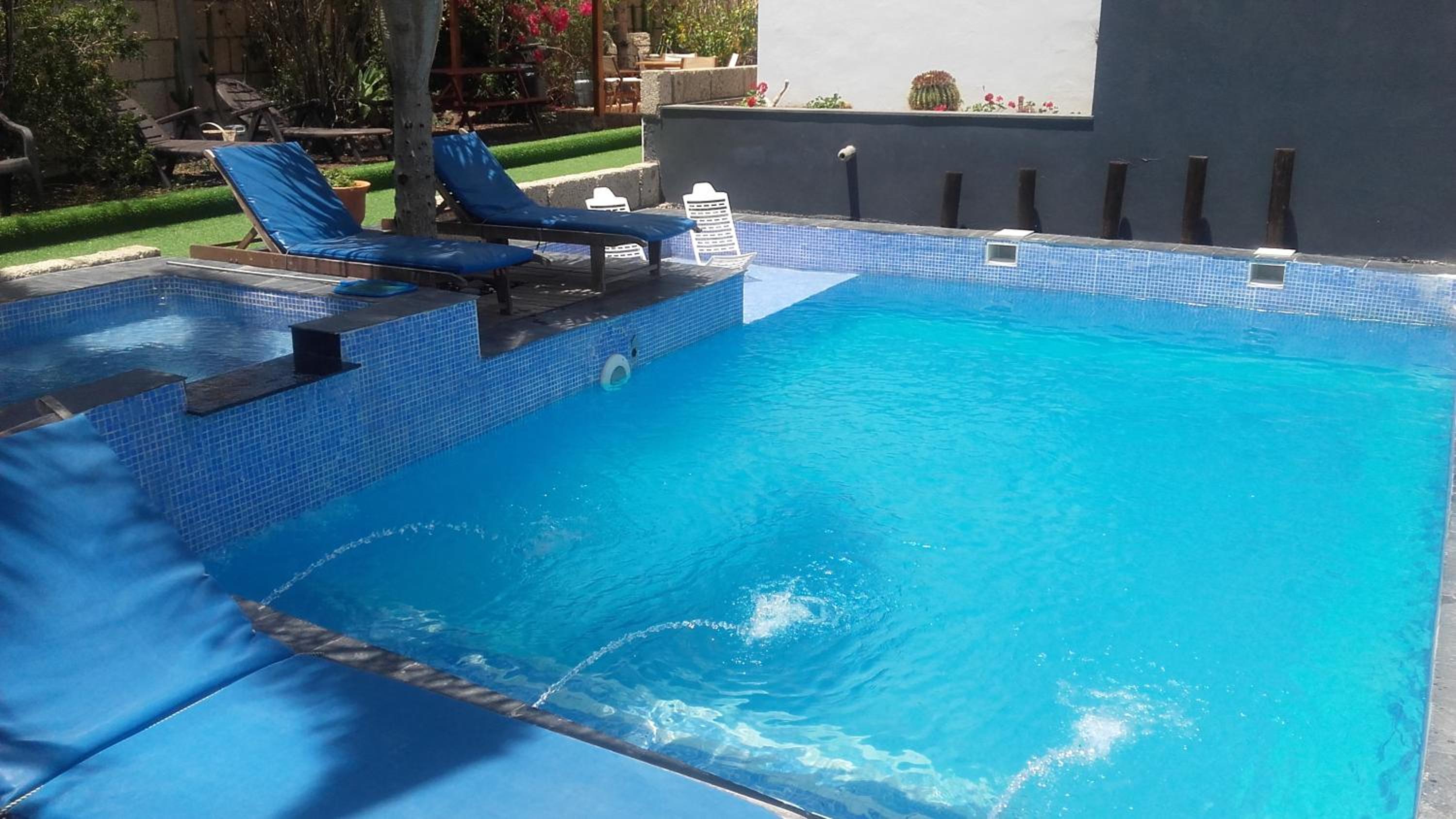 LUXURY VILLA OCEAN VIEWS HEATED POOL private