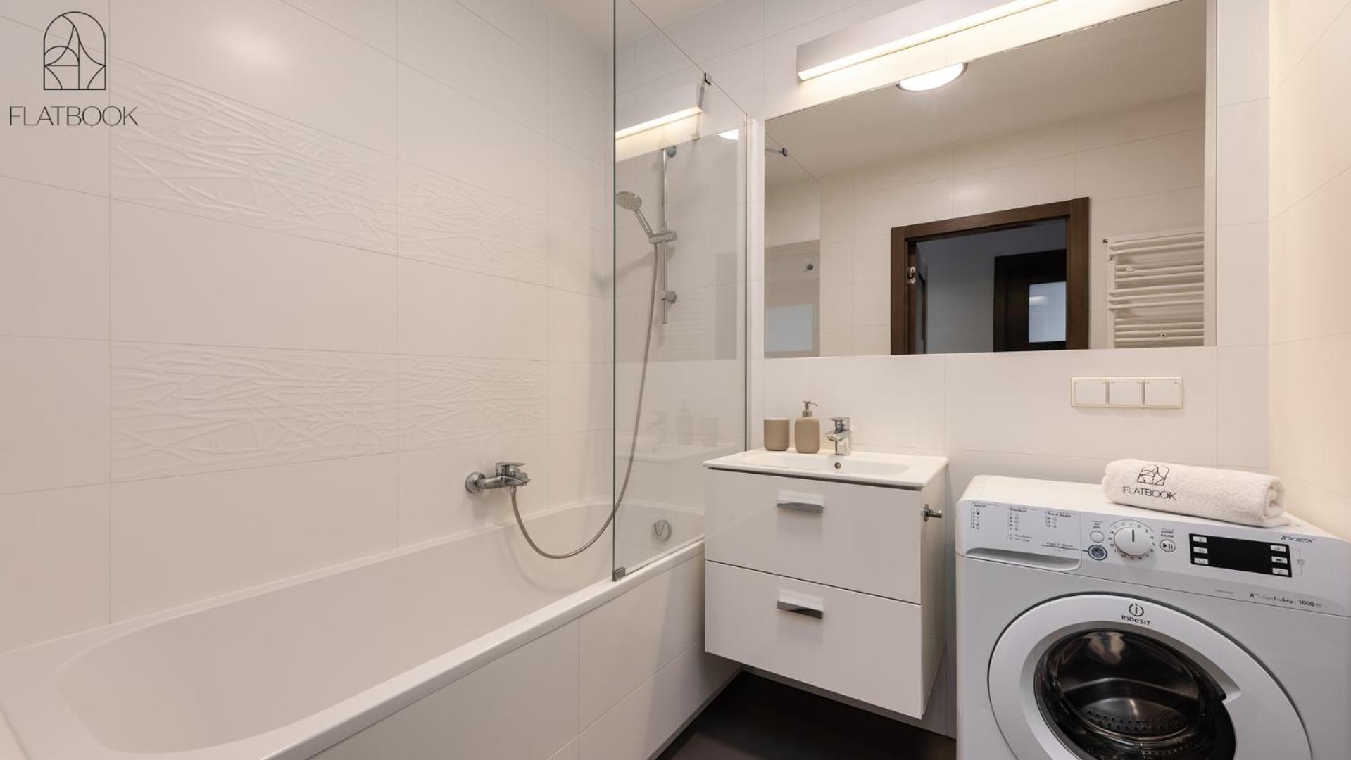 Flatbook - City Center SPA Apartments Motlawa
