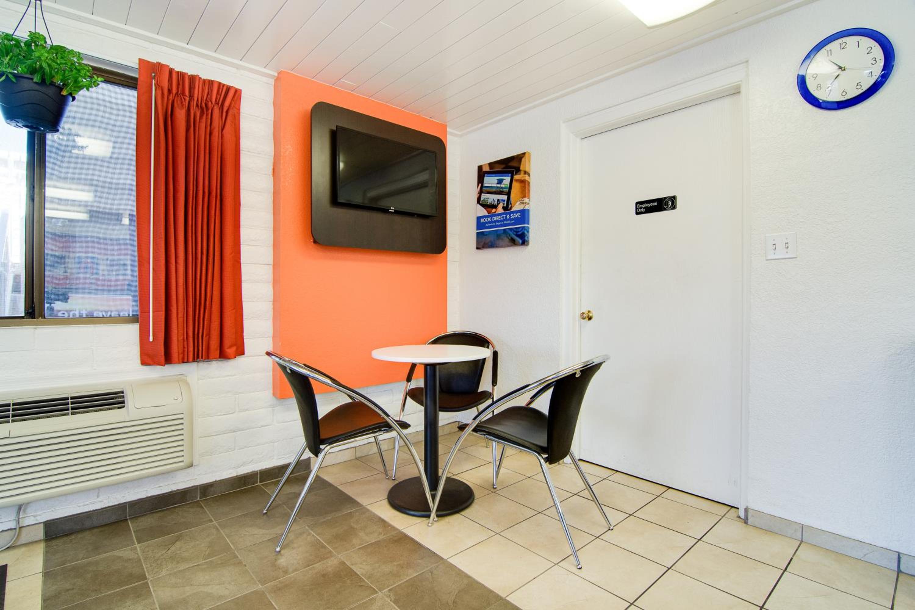 Motel 6-Eloy, AZ - Casa Grande - Property Image 8