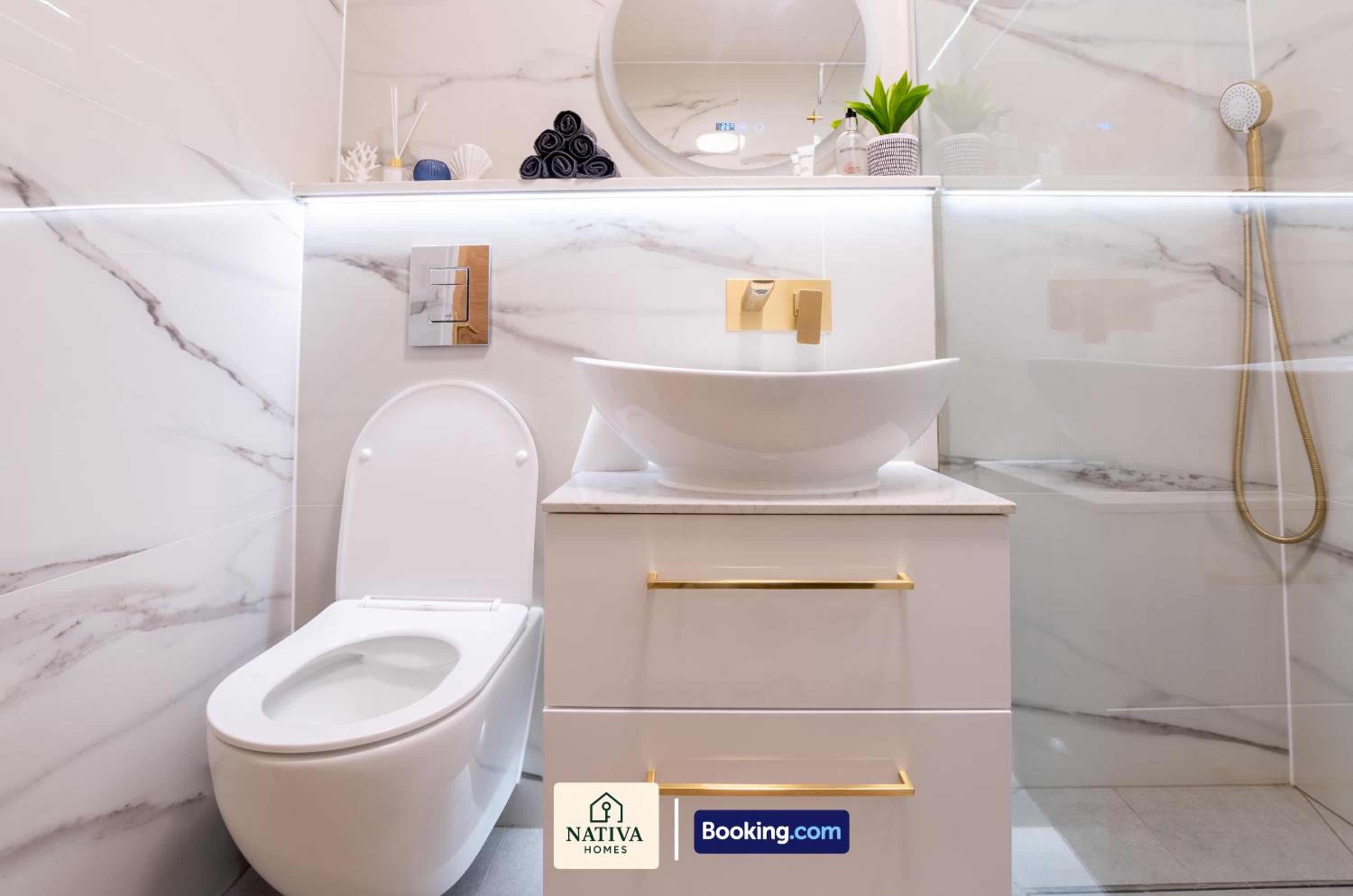 Modern 3BR Apartment By Nativa Homes Short Lets & Serviced Accommodation Harrow With Free WiFi & Parking, Family Comfort & Style