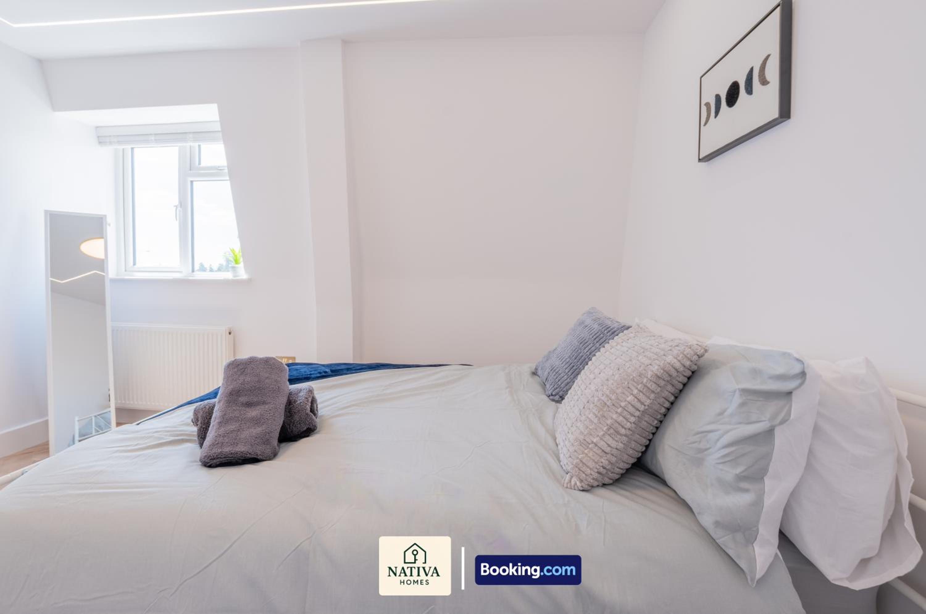 Modern 3BR Apartment By Nativa Homes Short Lets & Serviced Accommodation Harrow With Free WiFi & Parking, Family Comfort & Style