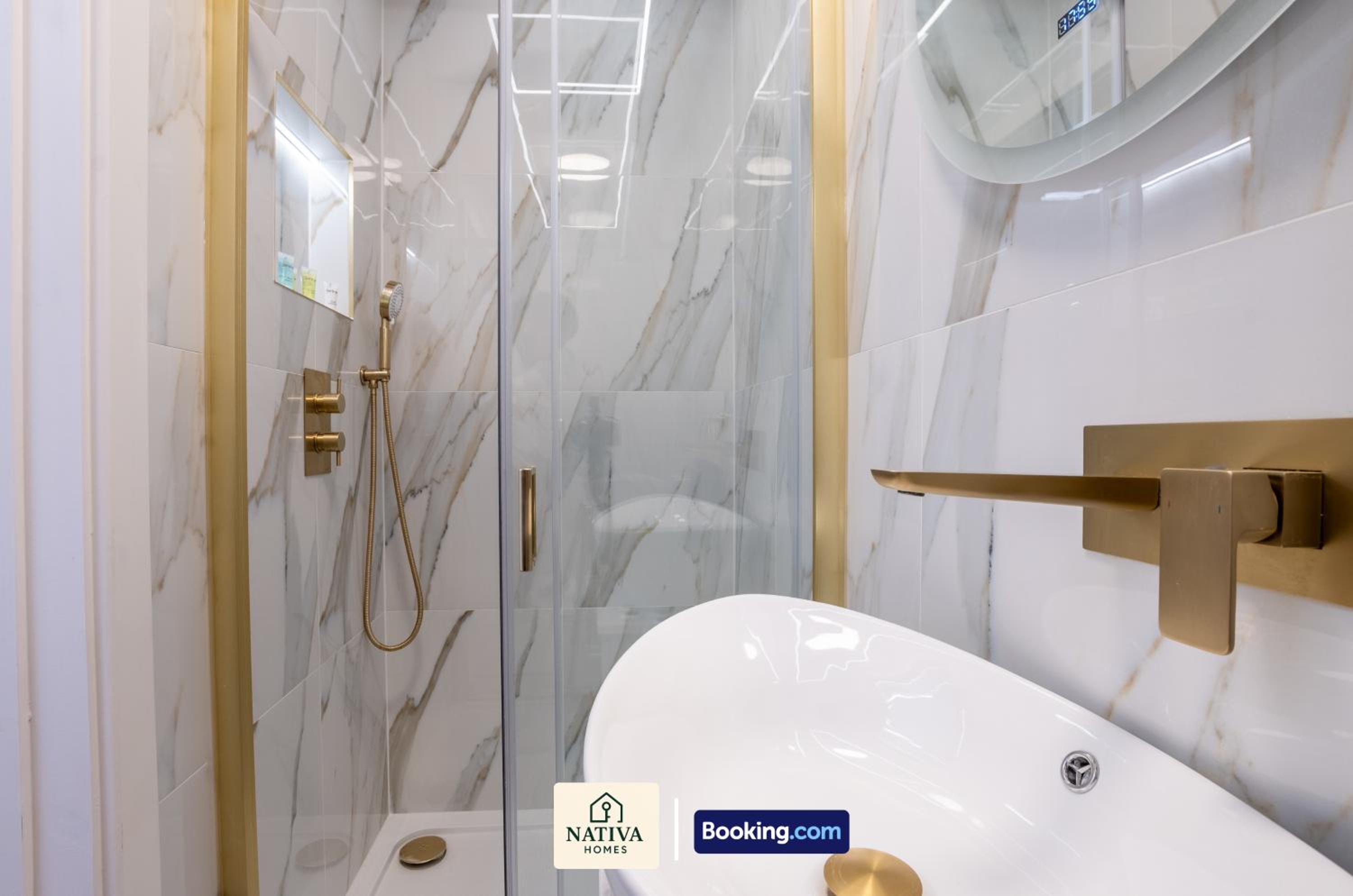 Modern 3BR Apartment By Nativa Homes Short Lets & Serviced Accommodation Harrow With Free WiFi & Parking, Family Comfort & Style