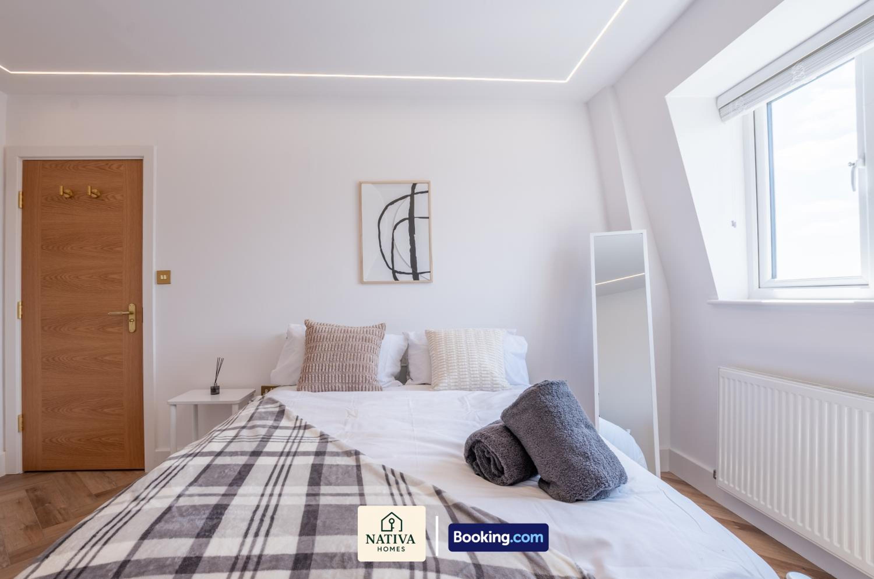 Modern 3BR Apartment By Nativa Homes Short Lets & Serviced Accommodation Harrow With Free WiFi & Parking, Family Comfort & Style