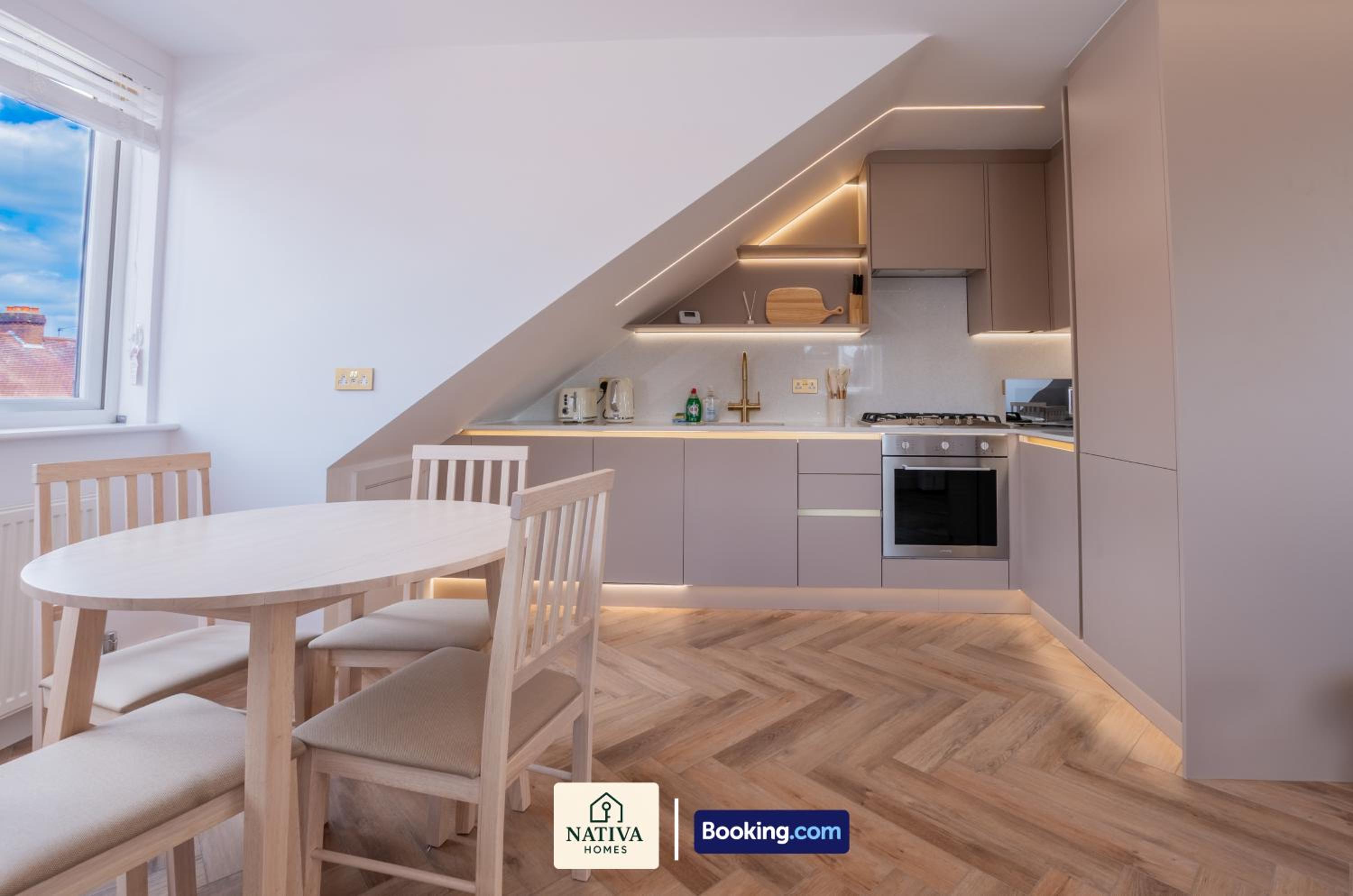 Modern 3BR Apartment By Nativa Homes Short Lets & Serviced Accommodation Harrow With Free WiFi & Parking, Family Comfort & Style