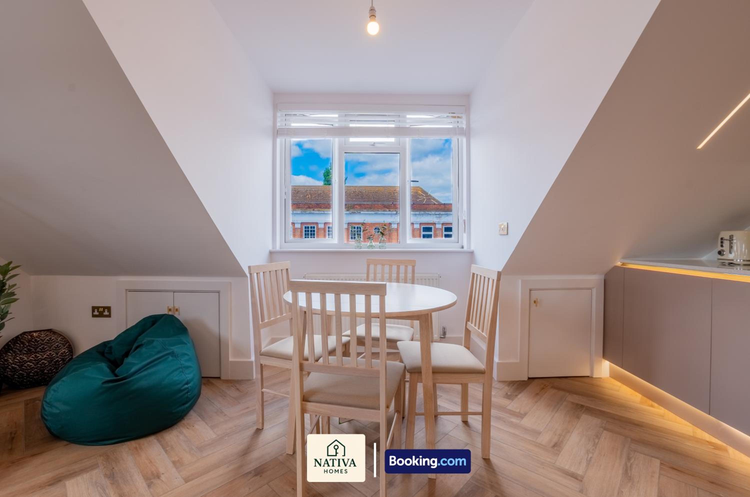Modern 3BR Apartment By Nativa Homes Short Lets & Serviced Accommodation Harrow With Free WiFi & Parking, Family Comfort & Style