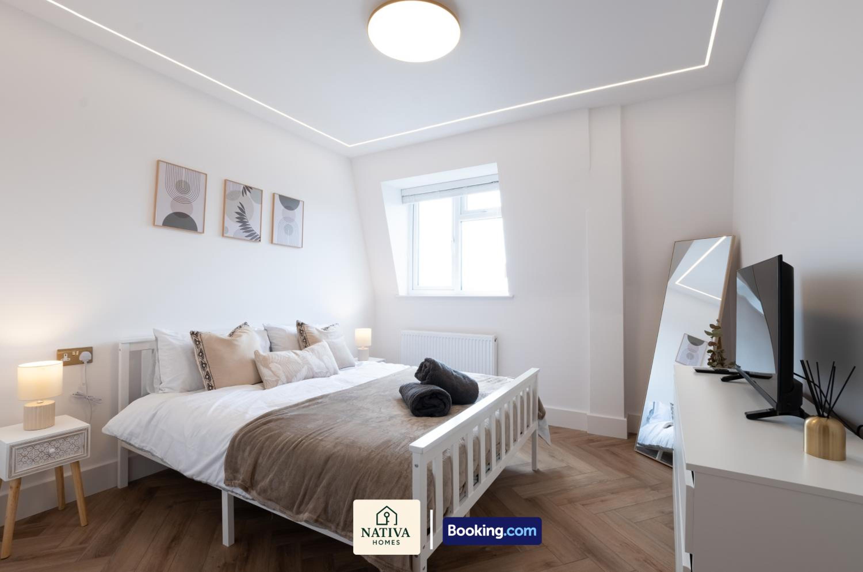 Modern 3BR Apartment By Nativa Homes Short Lets & Serviced Accommodation Harrow With Free WiFi & Parking, Family Comfort & Style
