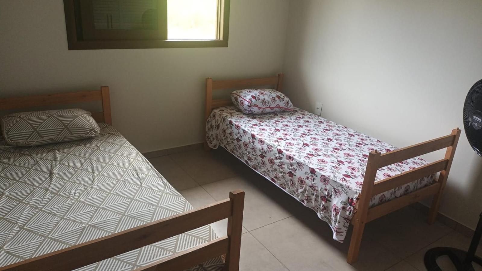 Quarto Twin, 1 ou 2 pessoas, em Siderópolis apenas HOMENS, a 10 min de Nova Veneza e Criciúma