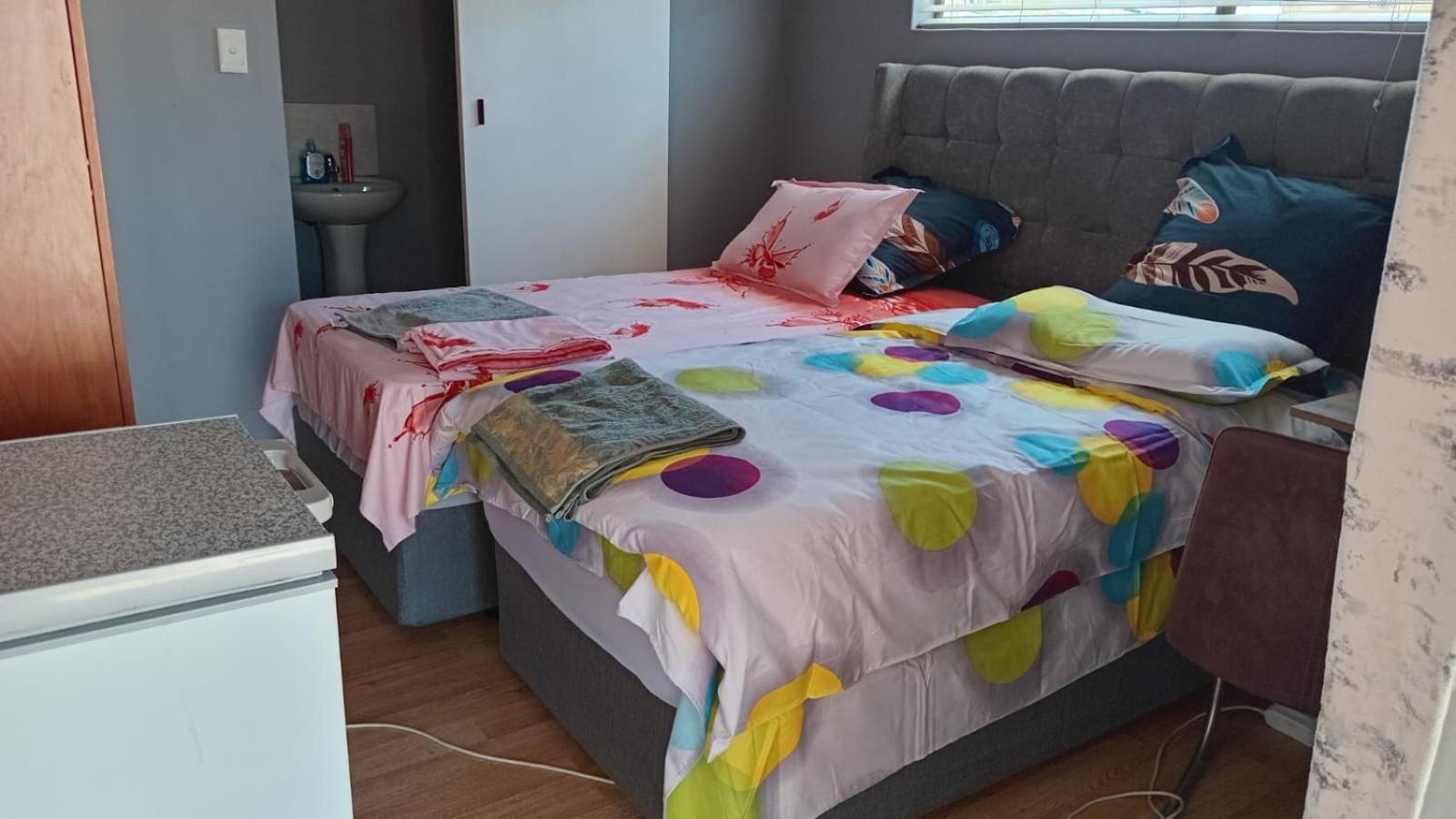 Milnerton Oak Lodge Home Away from Home!