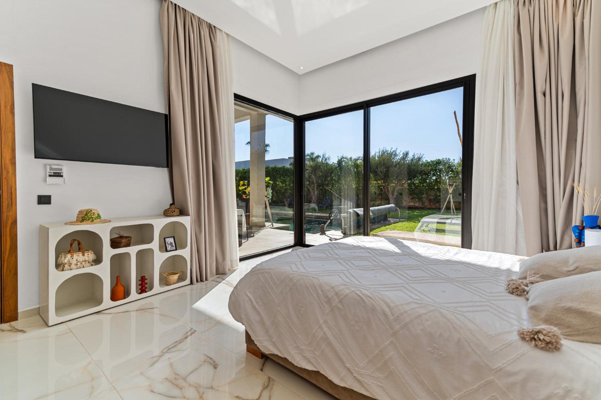 Dreamy Marrakech Oasis with Private Staff & Pool