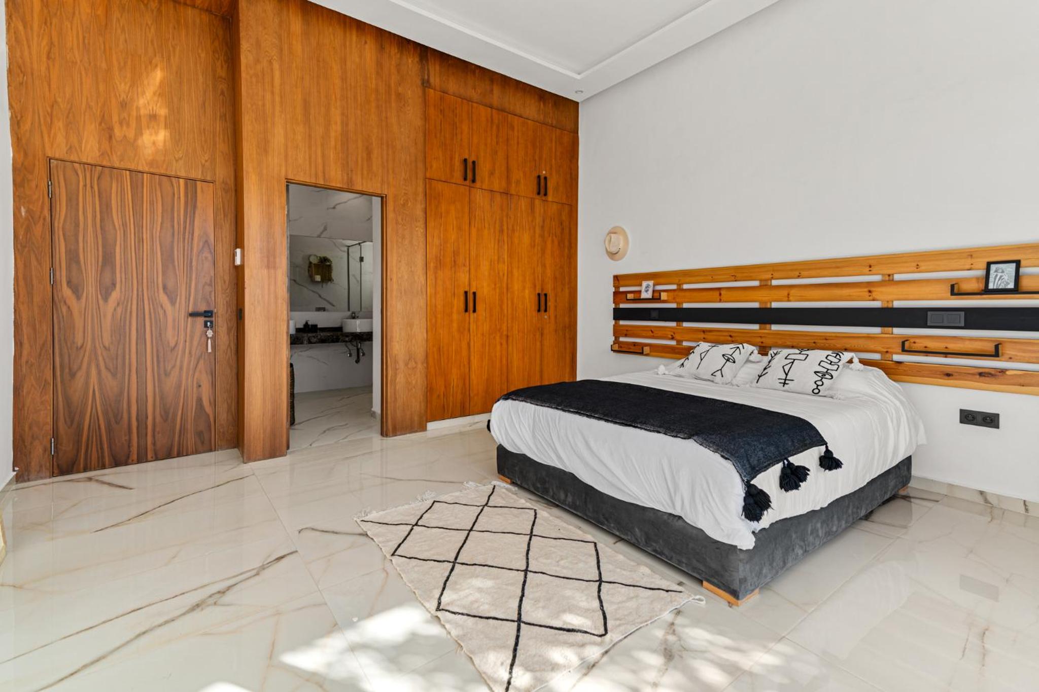 Dreamy Marrakech Oasis with Private Staff & Pool