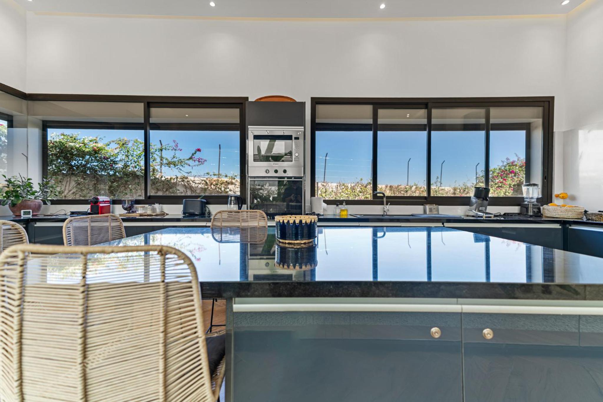 Dreamy Marrakech Oasis with Private Staff & Pool