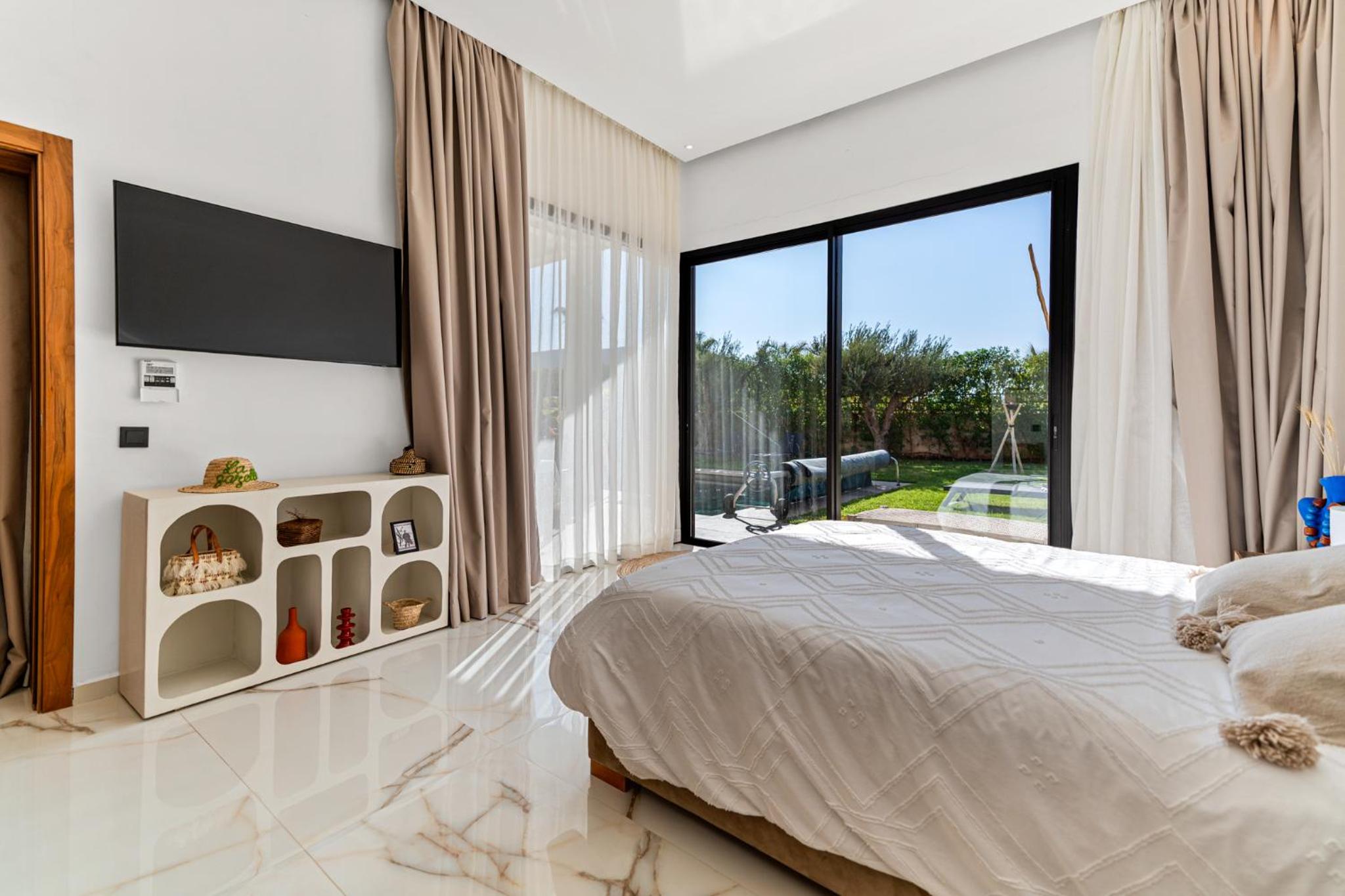 Dreamy Marrakech Oasis with Private Staff & Pool
