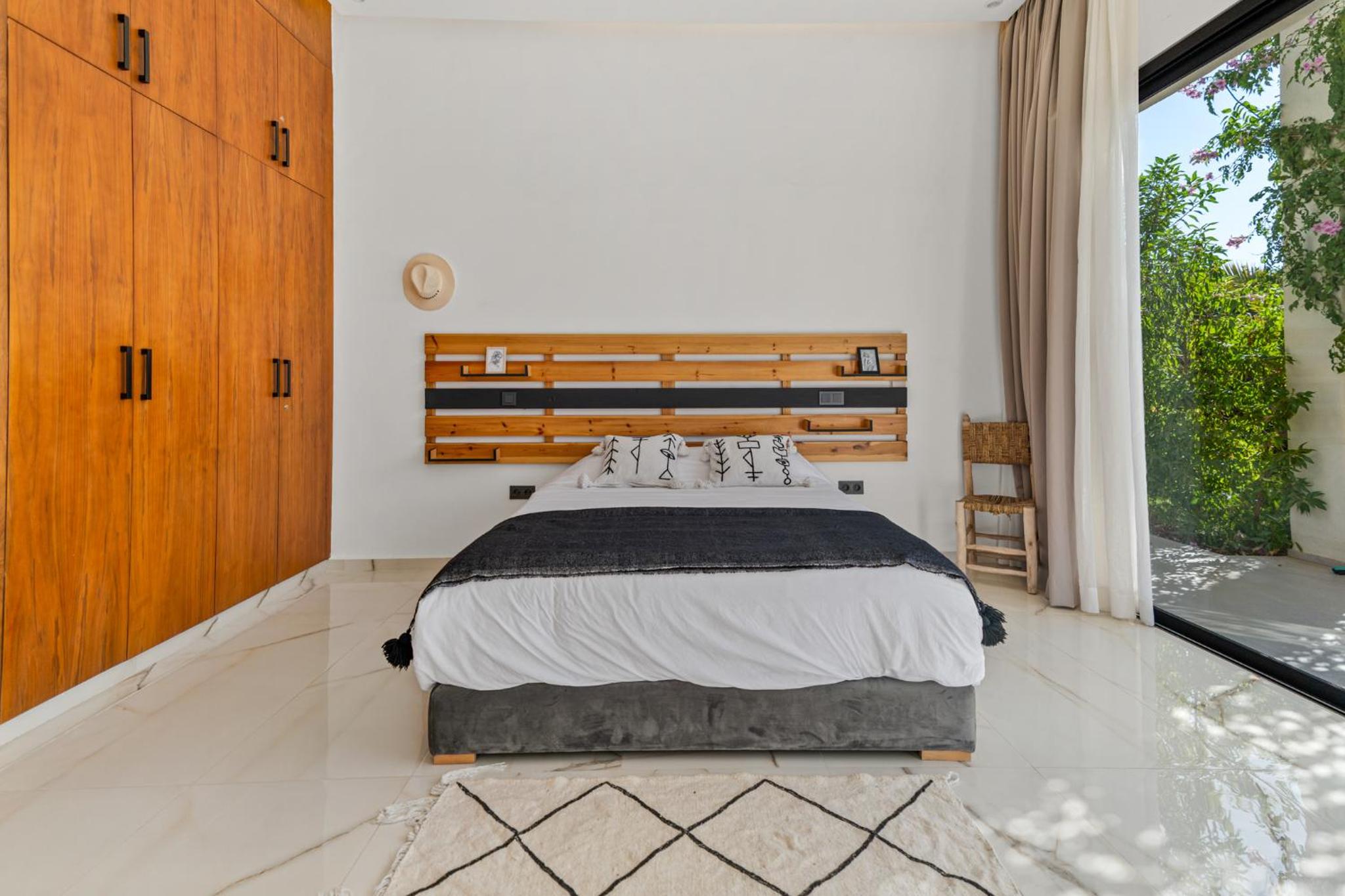 Dreamy Marrakech Oasis with Private Staff & Pool