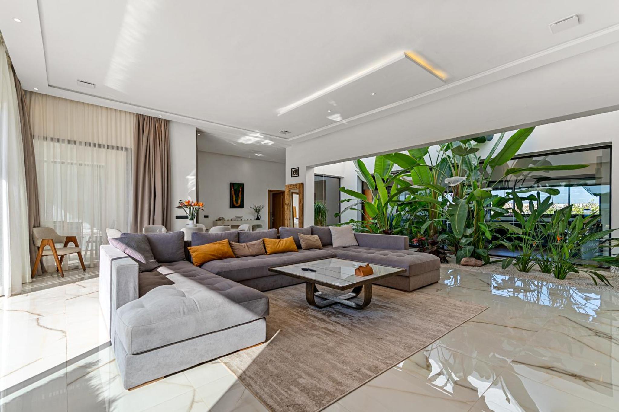 Dreamy Marrakech Oasis with Private Staff & Pool