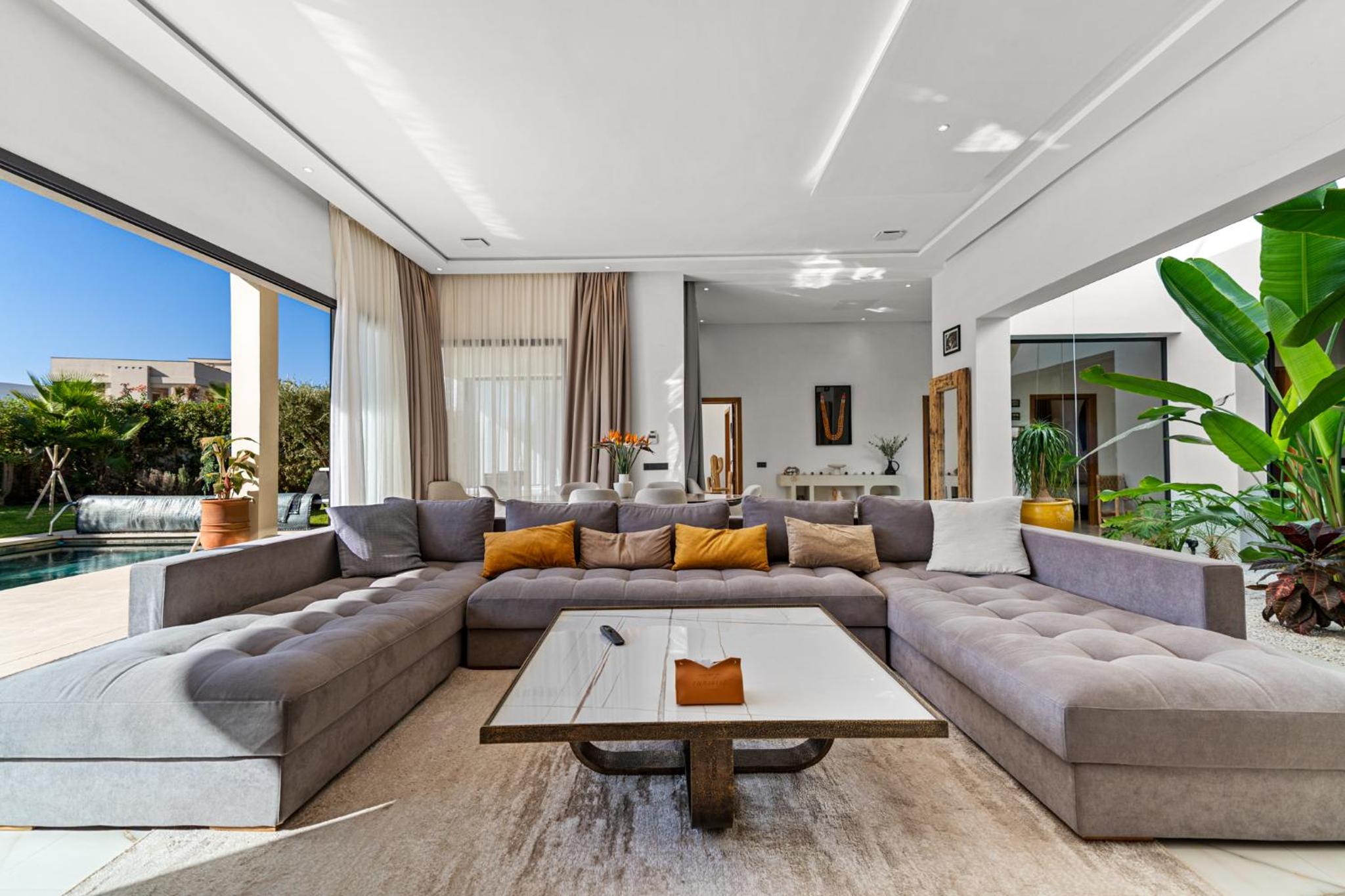 Dreamy Marrakech Oasis with Private Staff & Pool