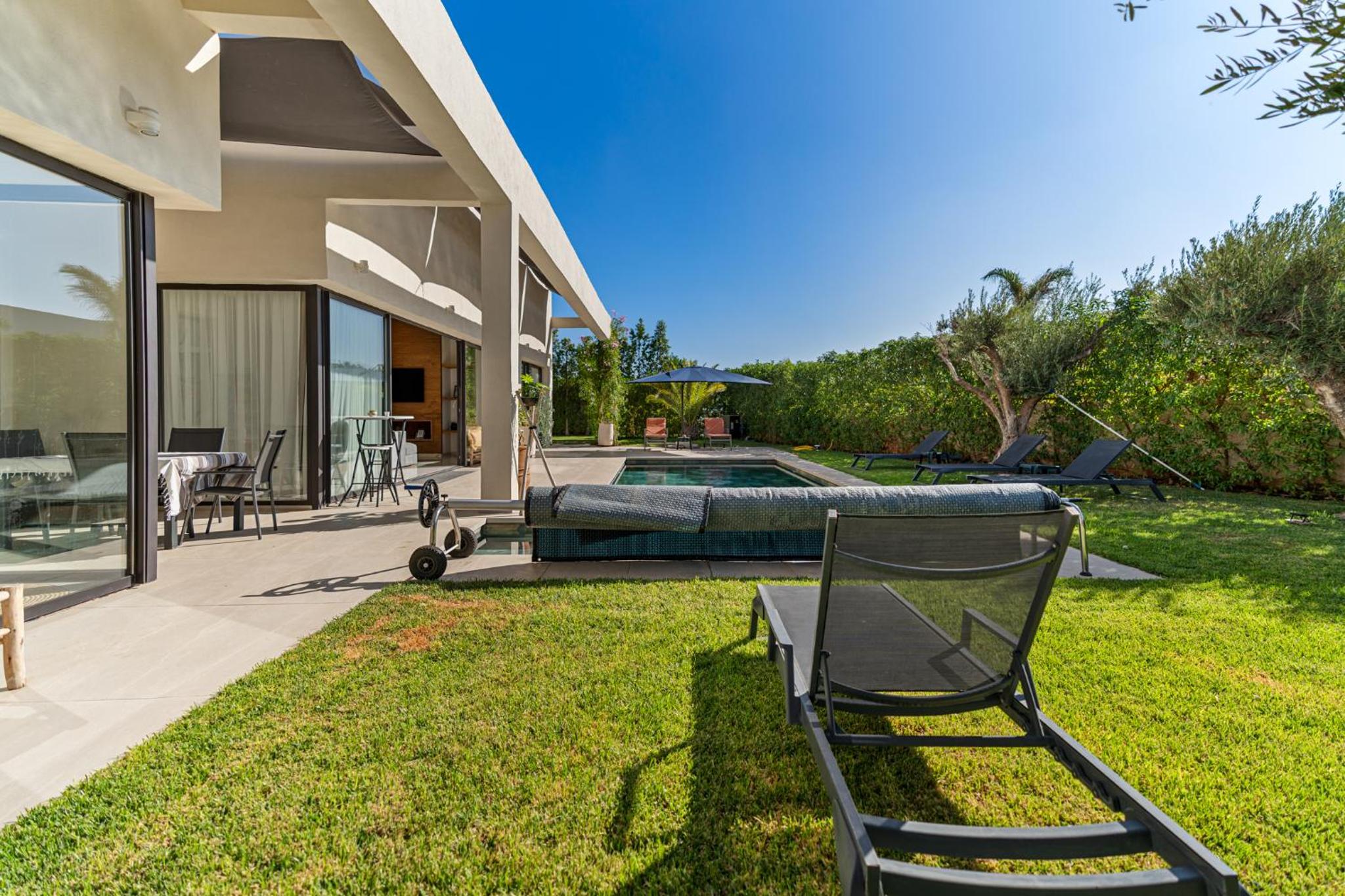 Dreamy Marrakech Oasis with Private Staff & Pool