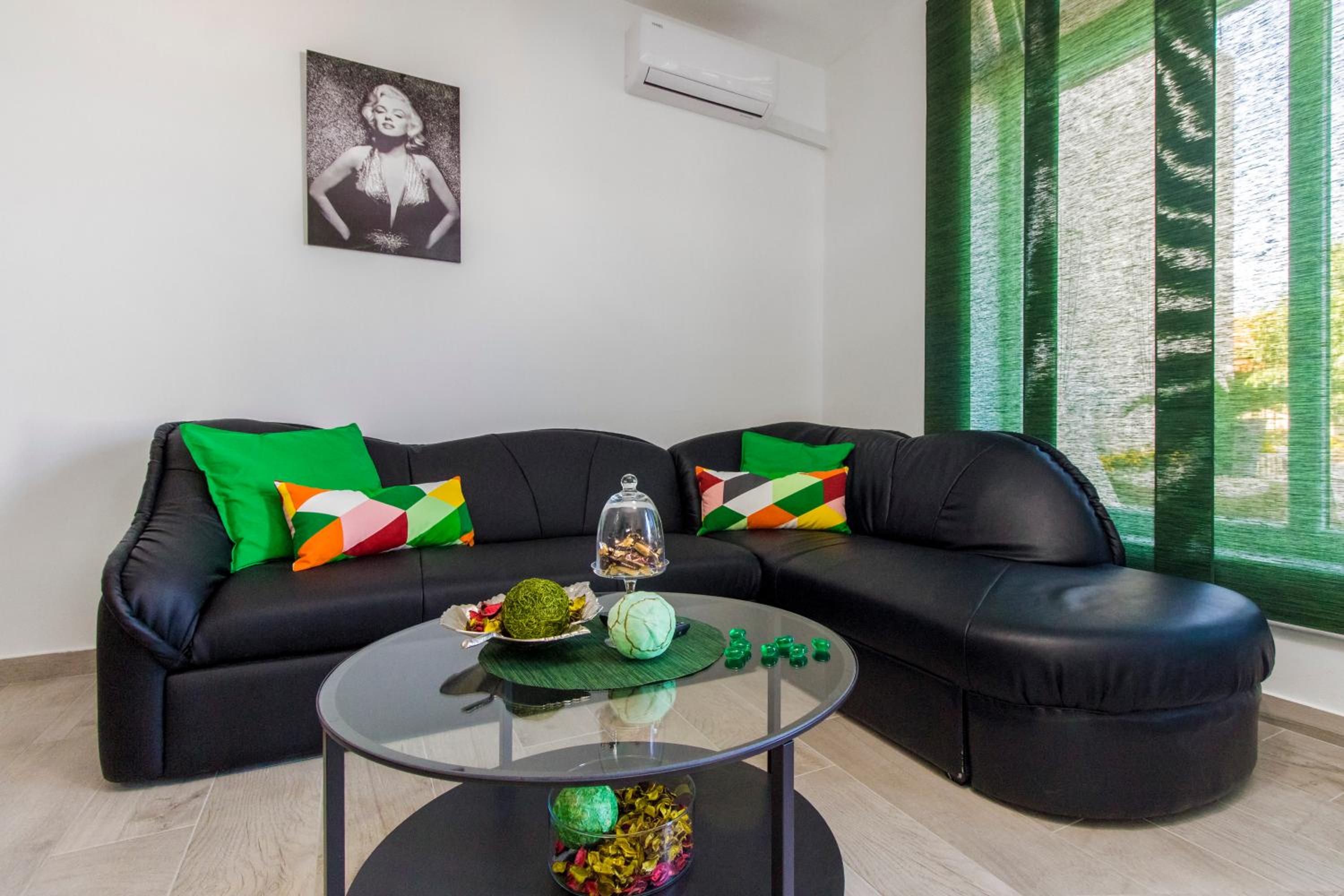 Apartments Slavica