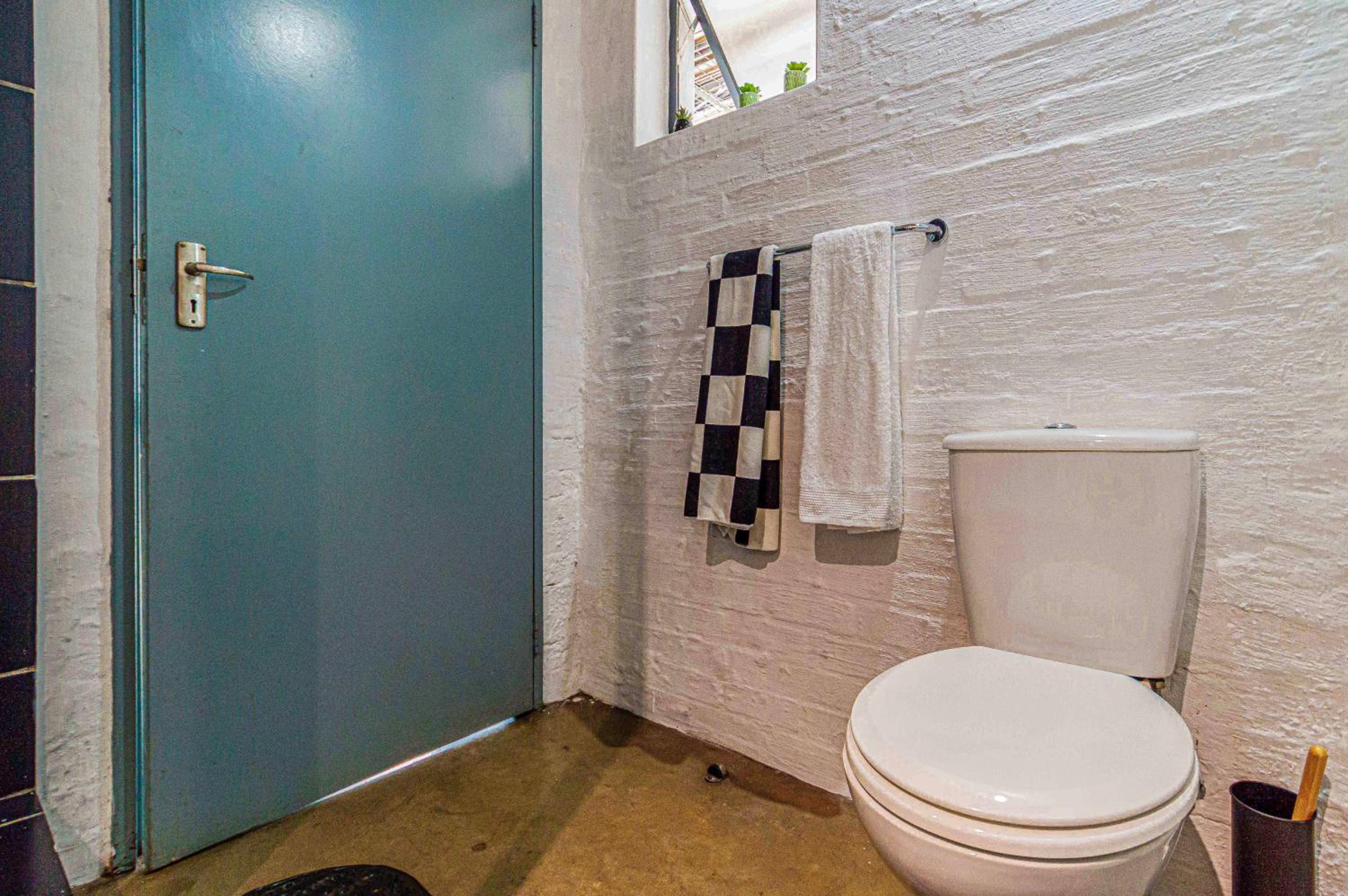 Craftmanship Black Diamond Apartment with Wi-fi and parking, Maboneng