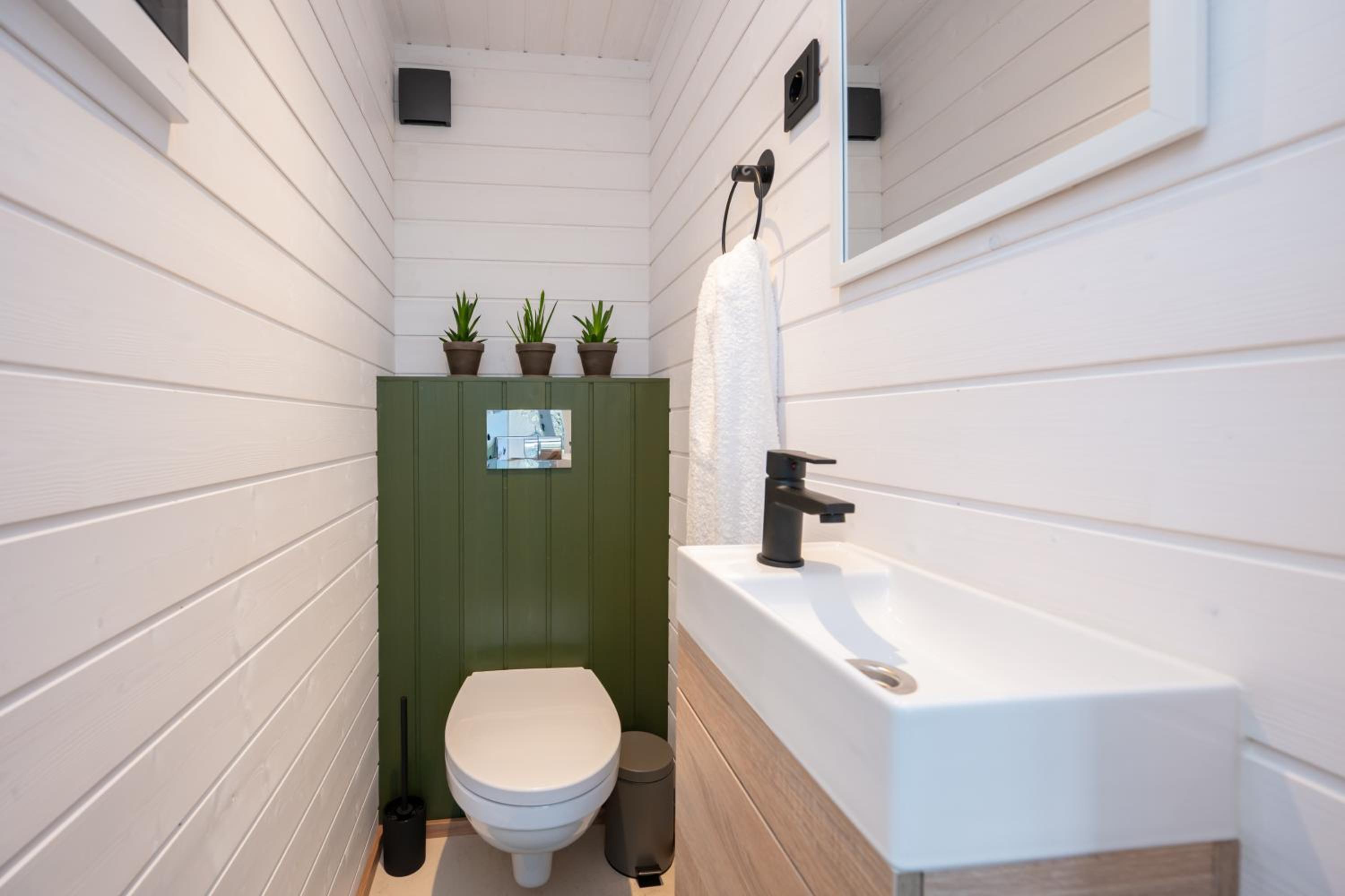 Private small house with sauna and terrace in Tallinn