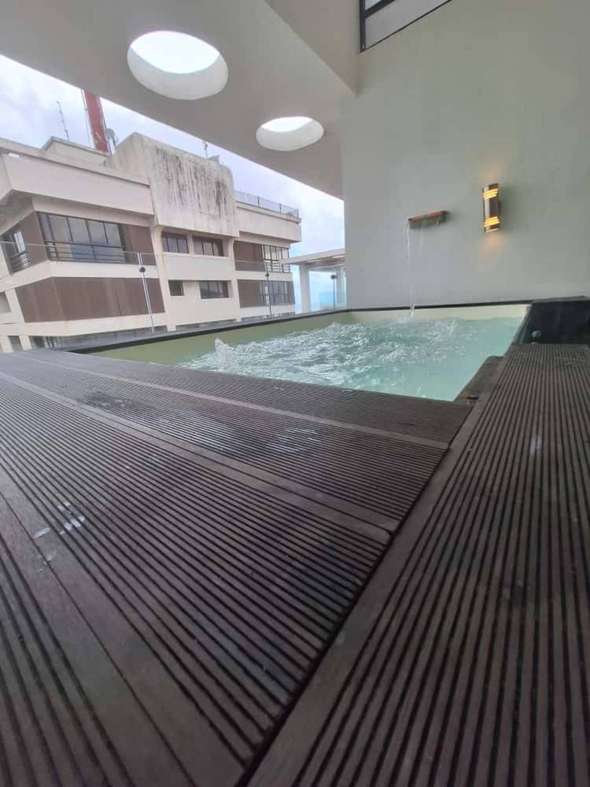 Miraculus Penthouse With Private Jacuzzi