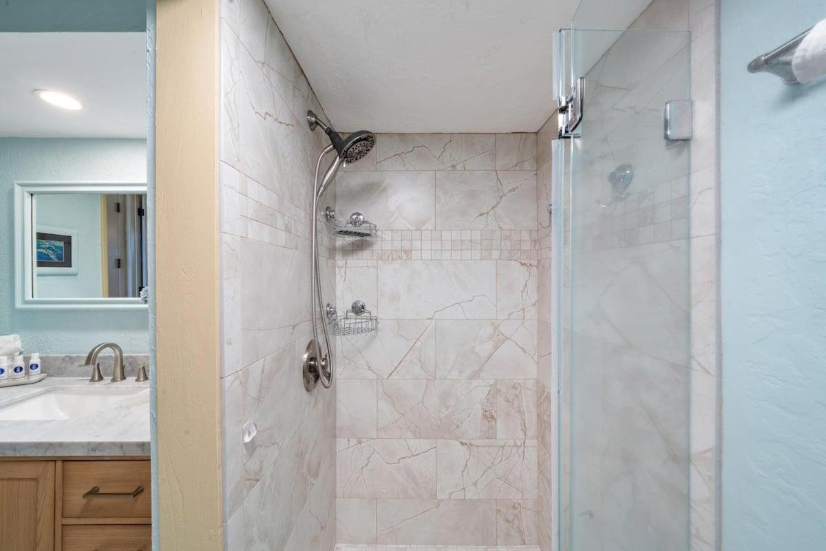 Papakea B110 · PK B110 Enjoy Ocean Views 1BD w Pool and Hot Tub