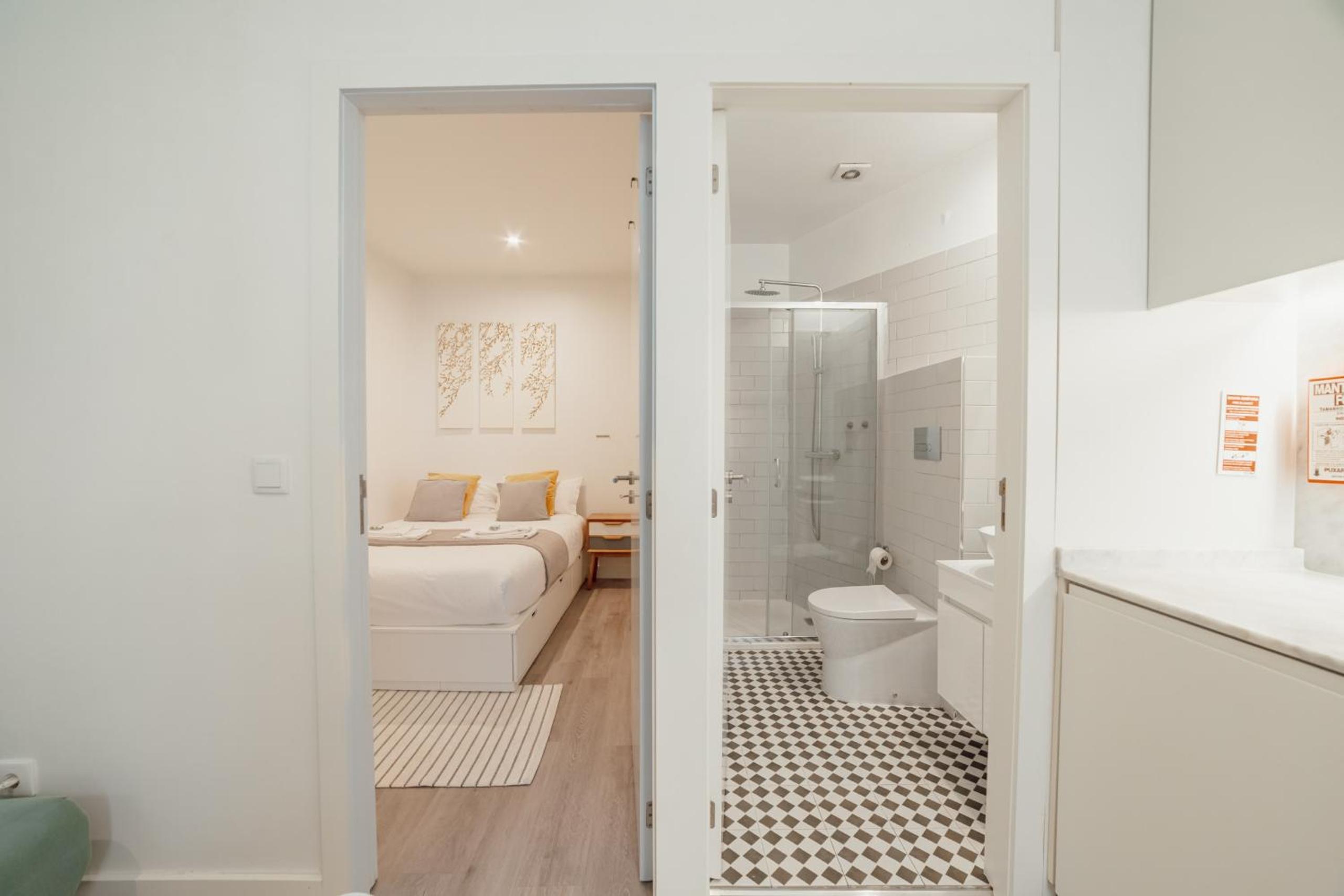 Downtown Cosy Apartment by Vacationy