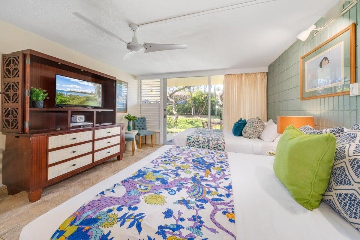 Napili Shores D126 · NSD126 Cozy Studio Steps to Beach