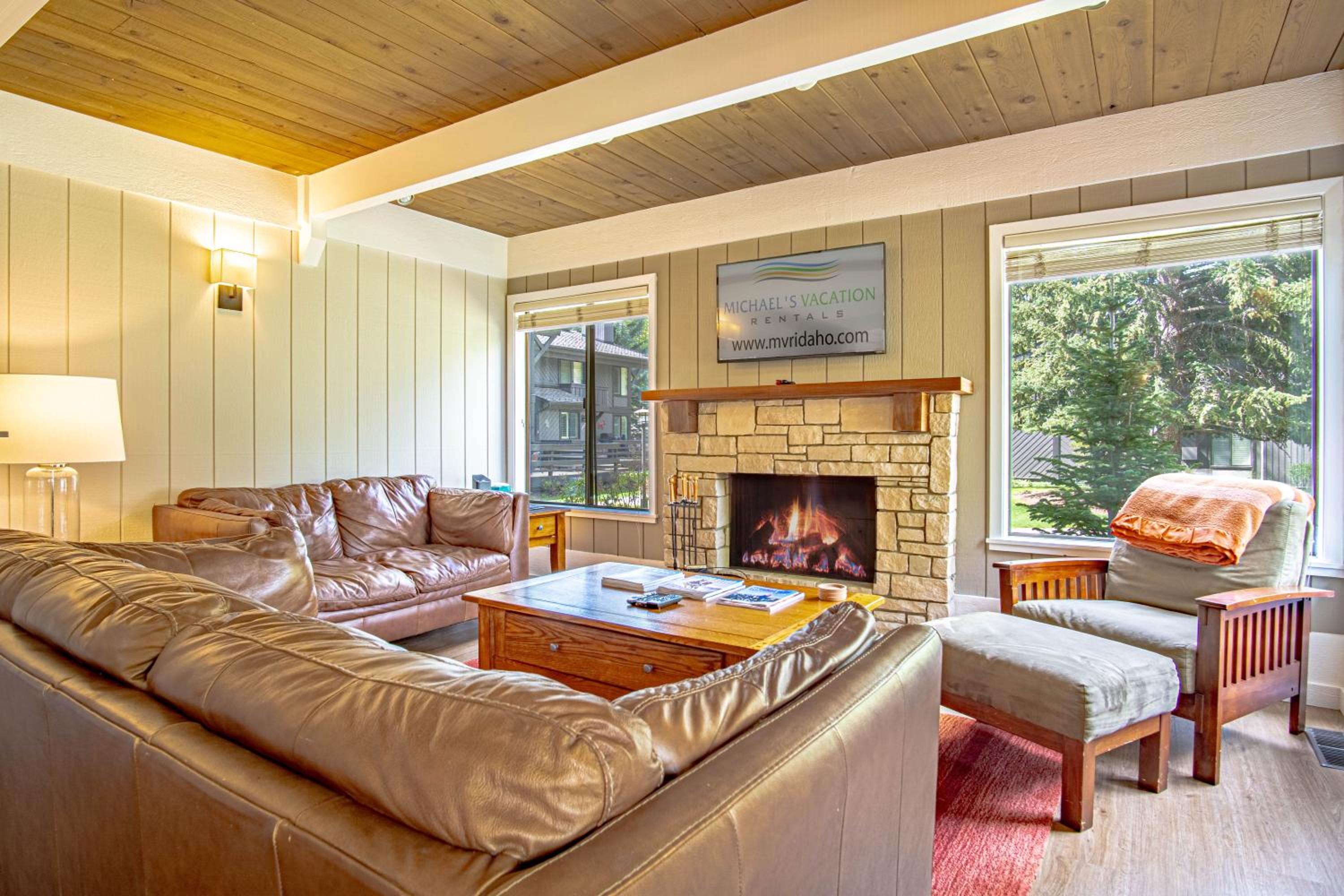 Villager Vacation Condo + SV Resort Amenities