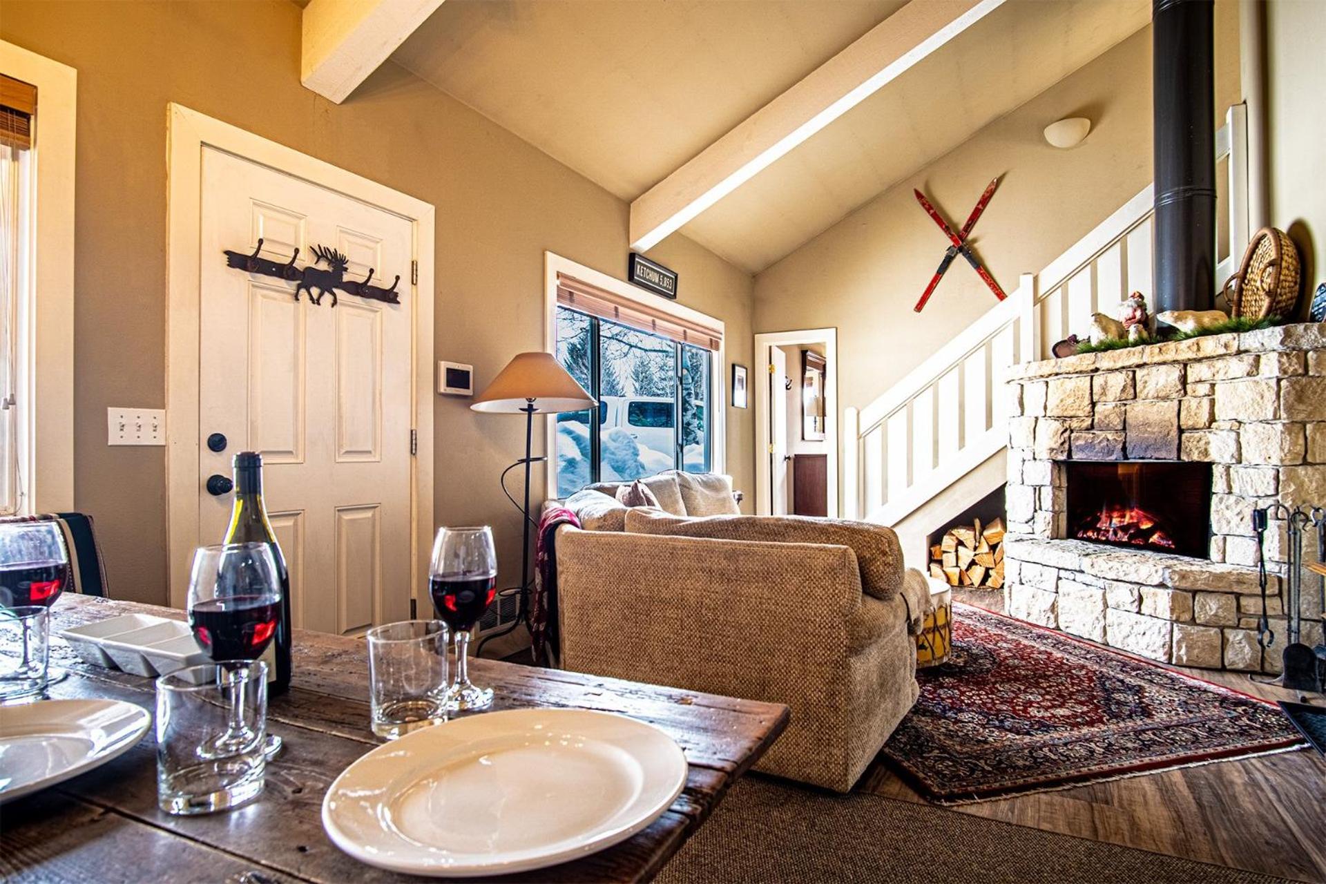 3BD Downtown Ketchum Ski Condo - Near Ski Lifts
