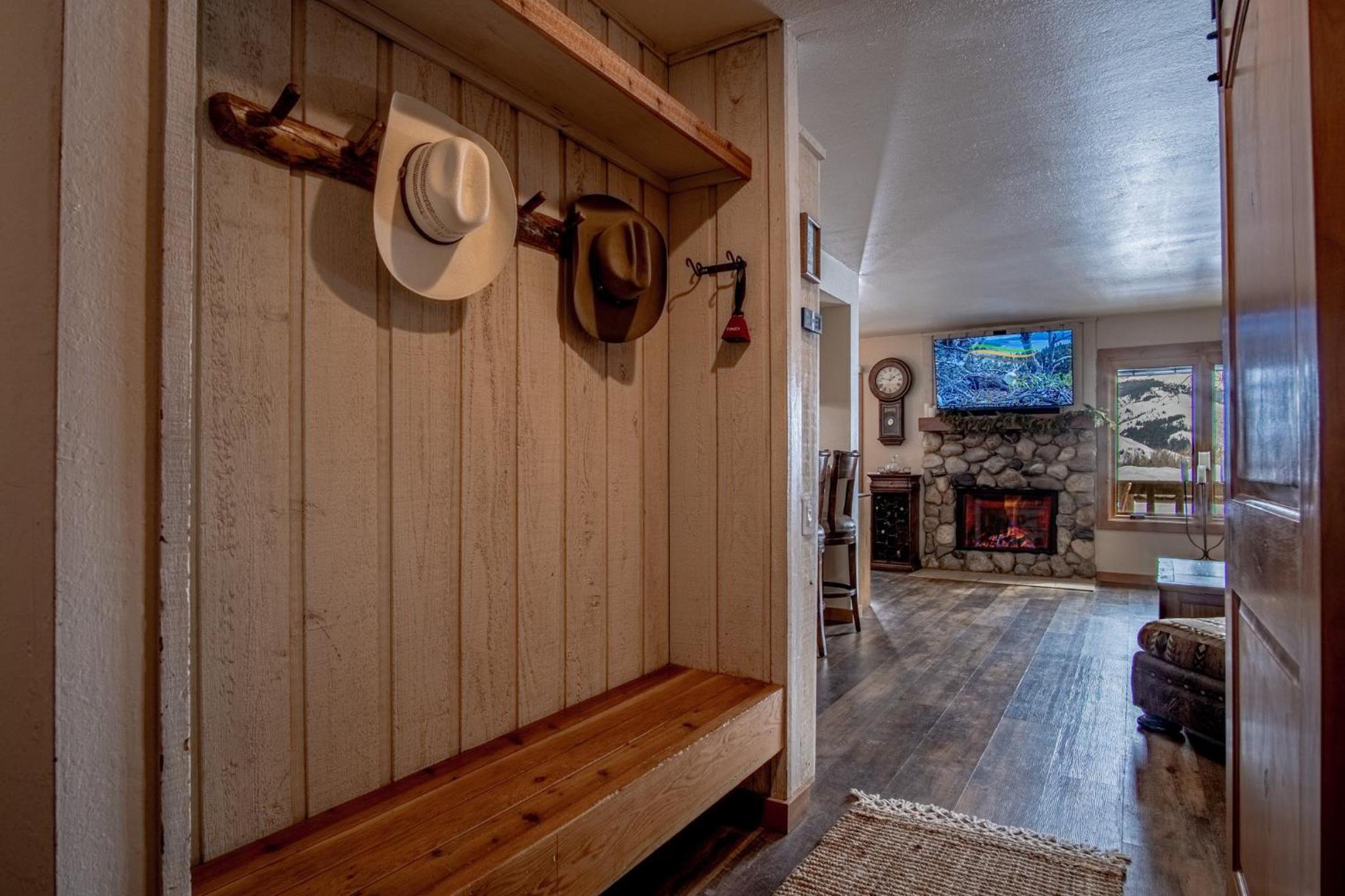 SV131 - Walk to Lifts & Town - Hot Tub & Pool