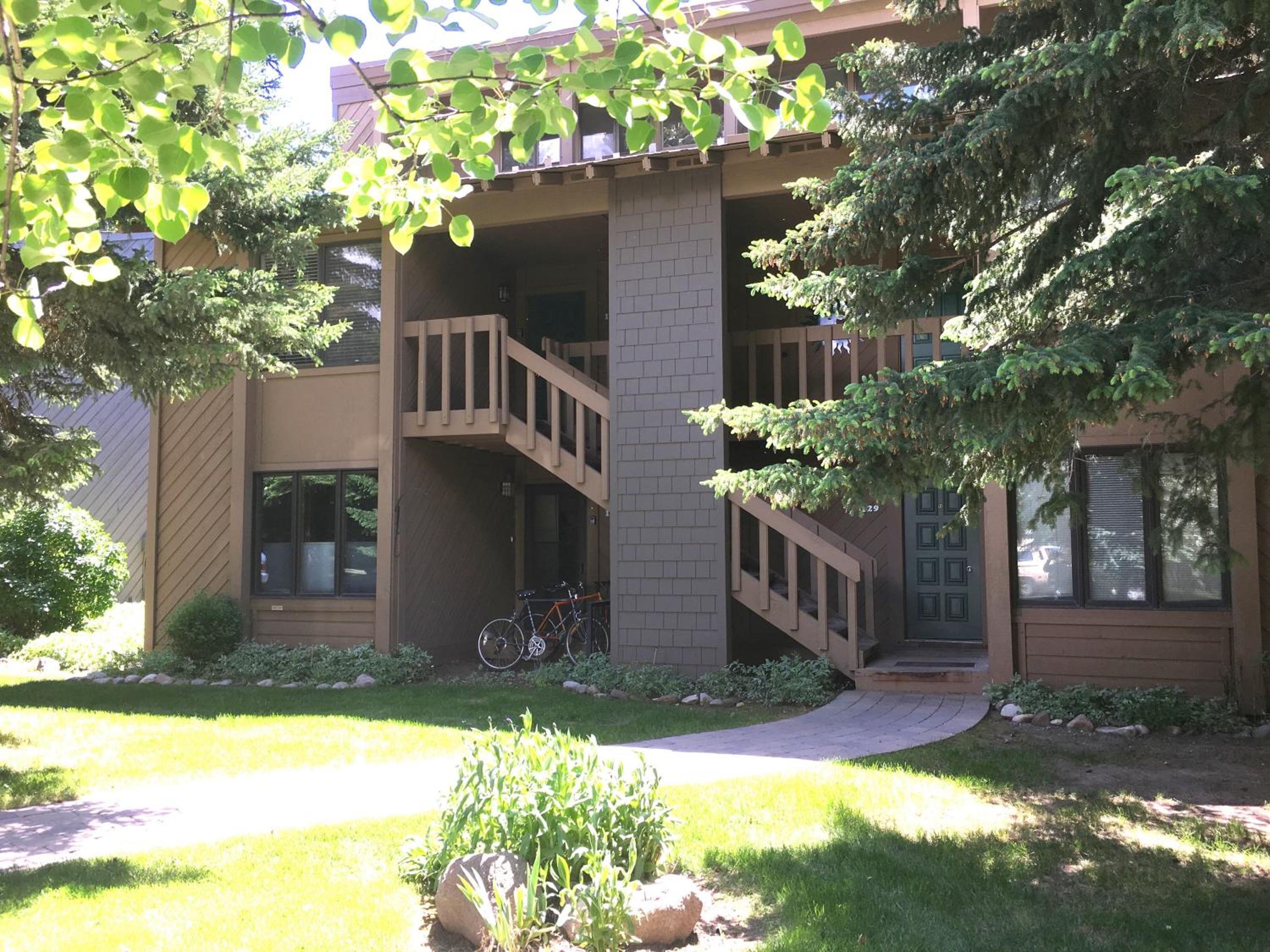 SV131 - Walk to Lifts & Town - Hot Tub & Pool