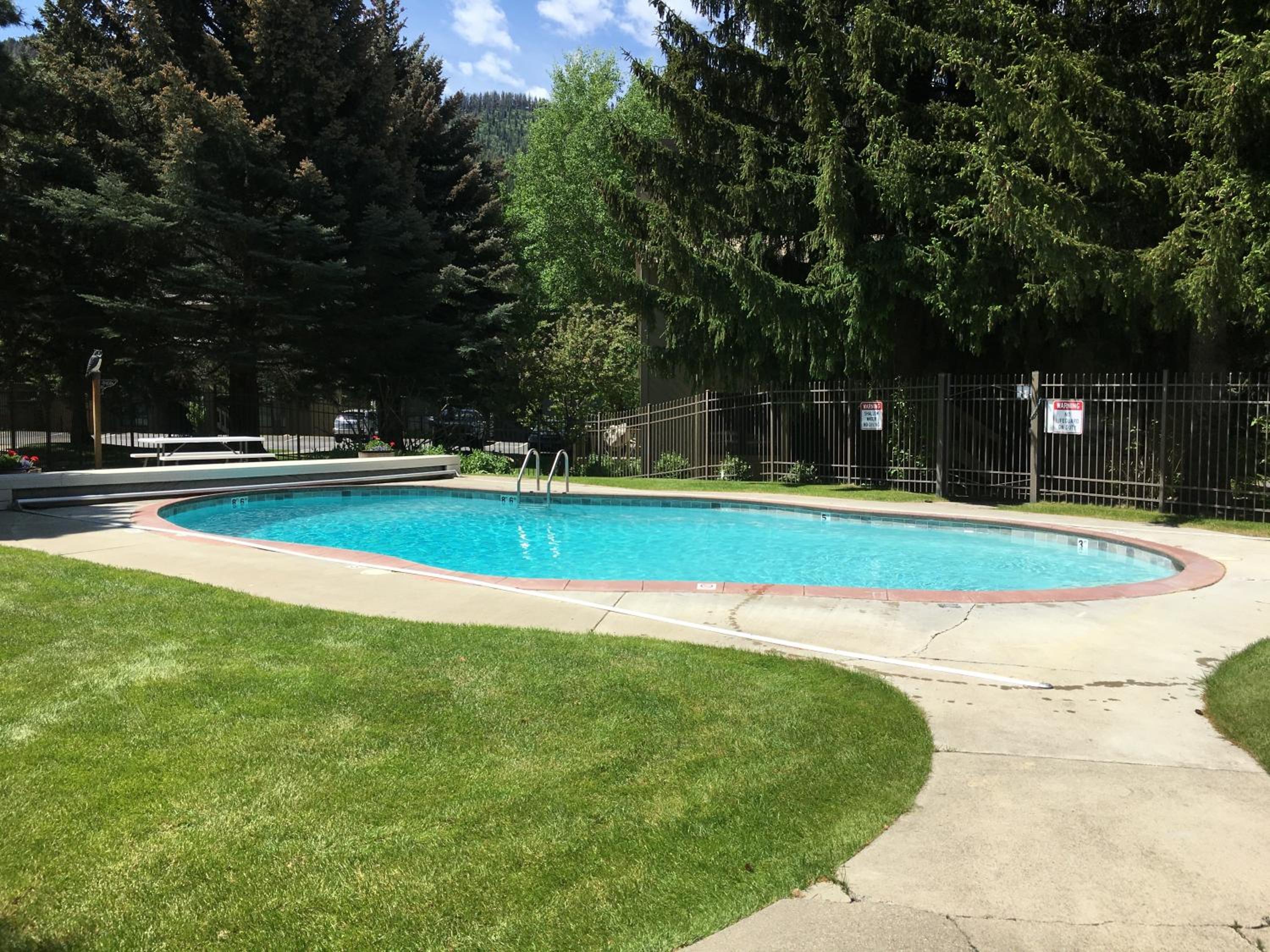 SV131 - Walk to Lifts & Town - Hot Tub & Pool