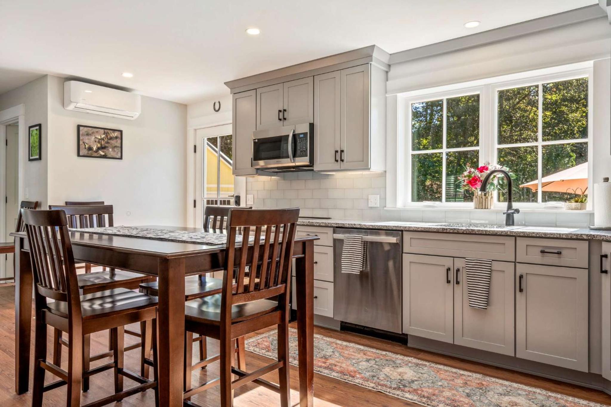 Pepperrell Place - Home for 6